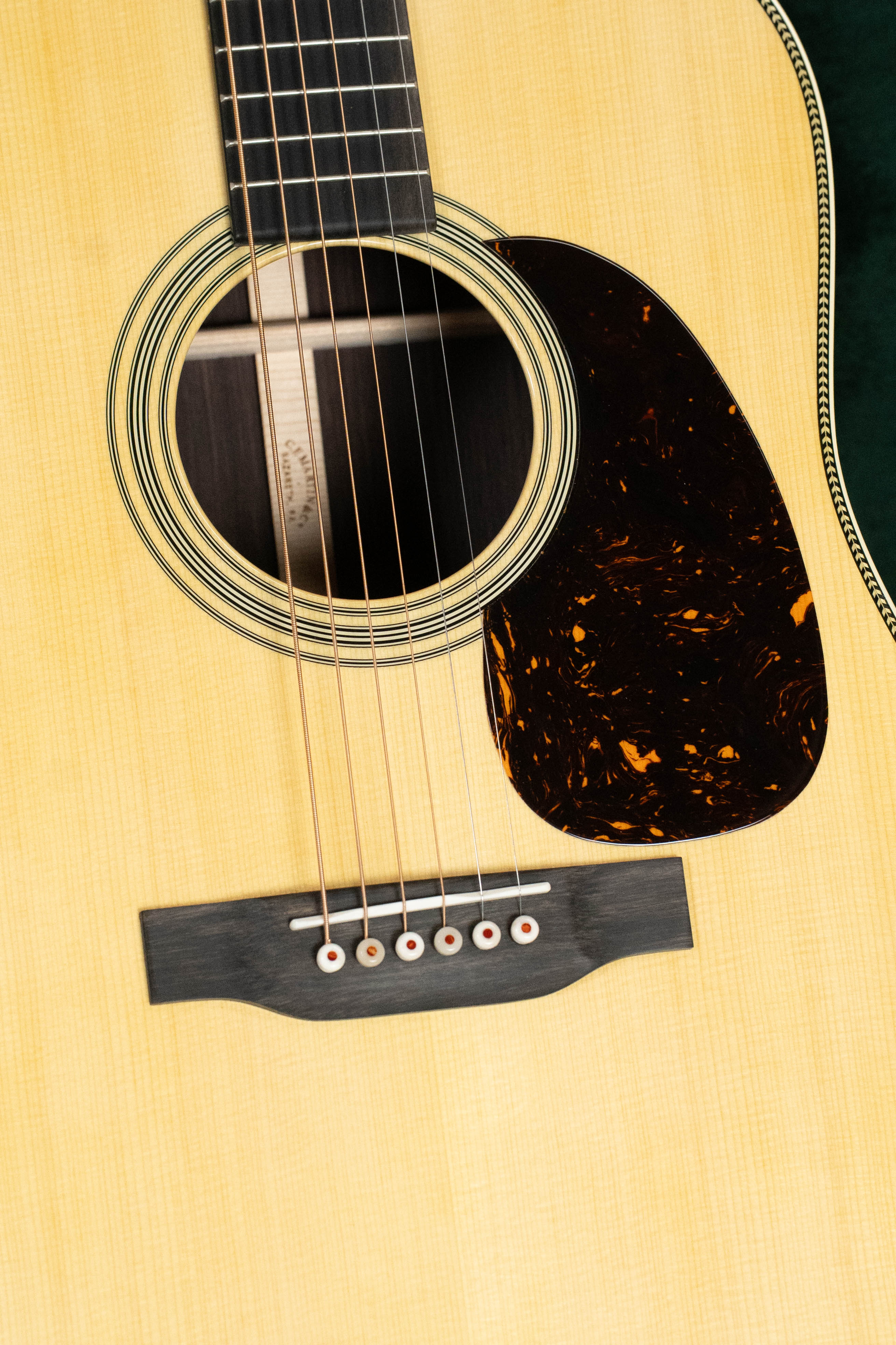 *New 2025 Model* Martin HD-28 Spruce/East Indian Rosewood Dreadnought Acoustic Guitar #9570