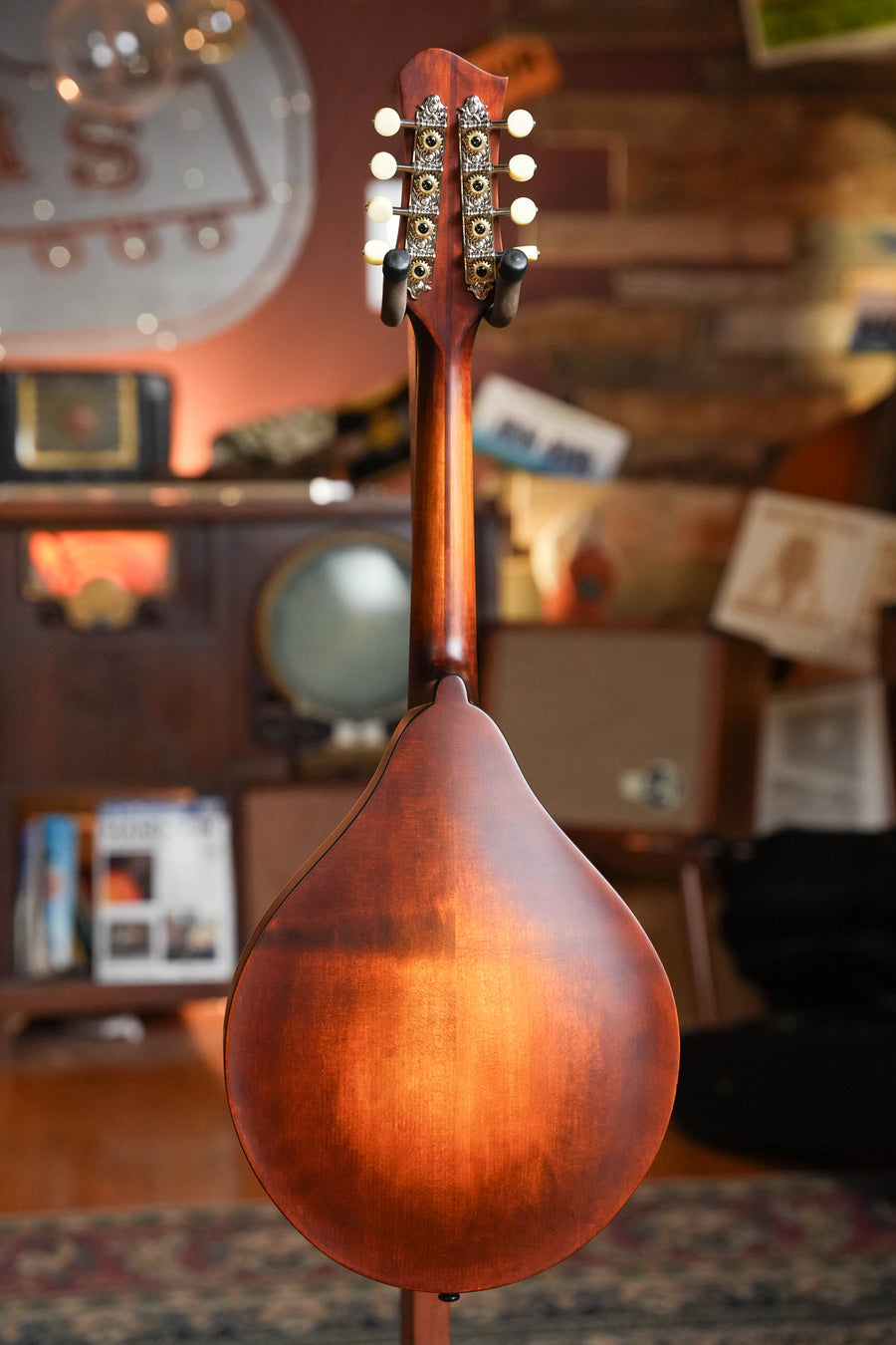 *New 2026 Model* Eastman MD305 Wide Nut A-Style Mandolin #1184