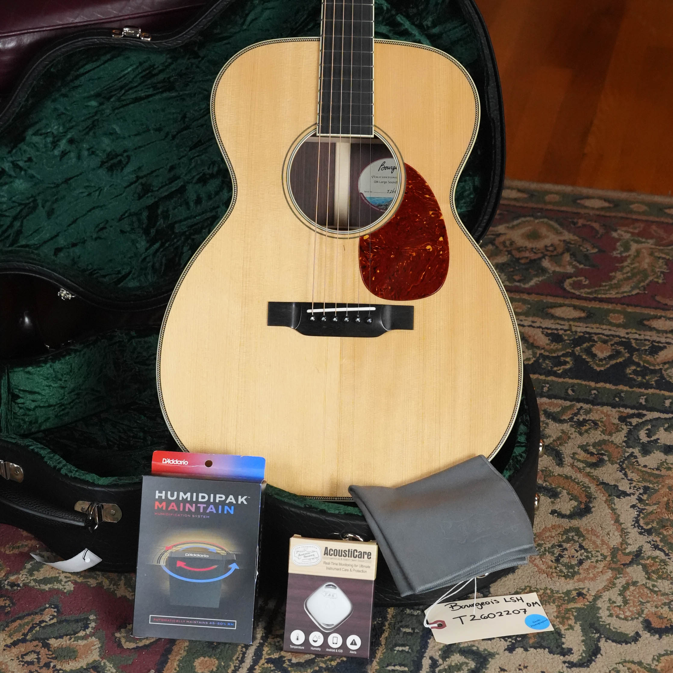 *New 2026 Model* Bourgeois Large Soundhole Touchstone Series OM Acoustic Guitar #2207