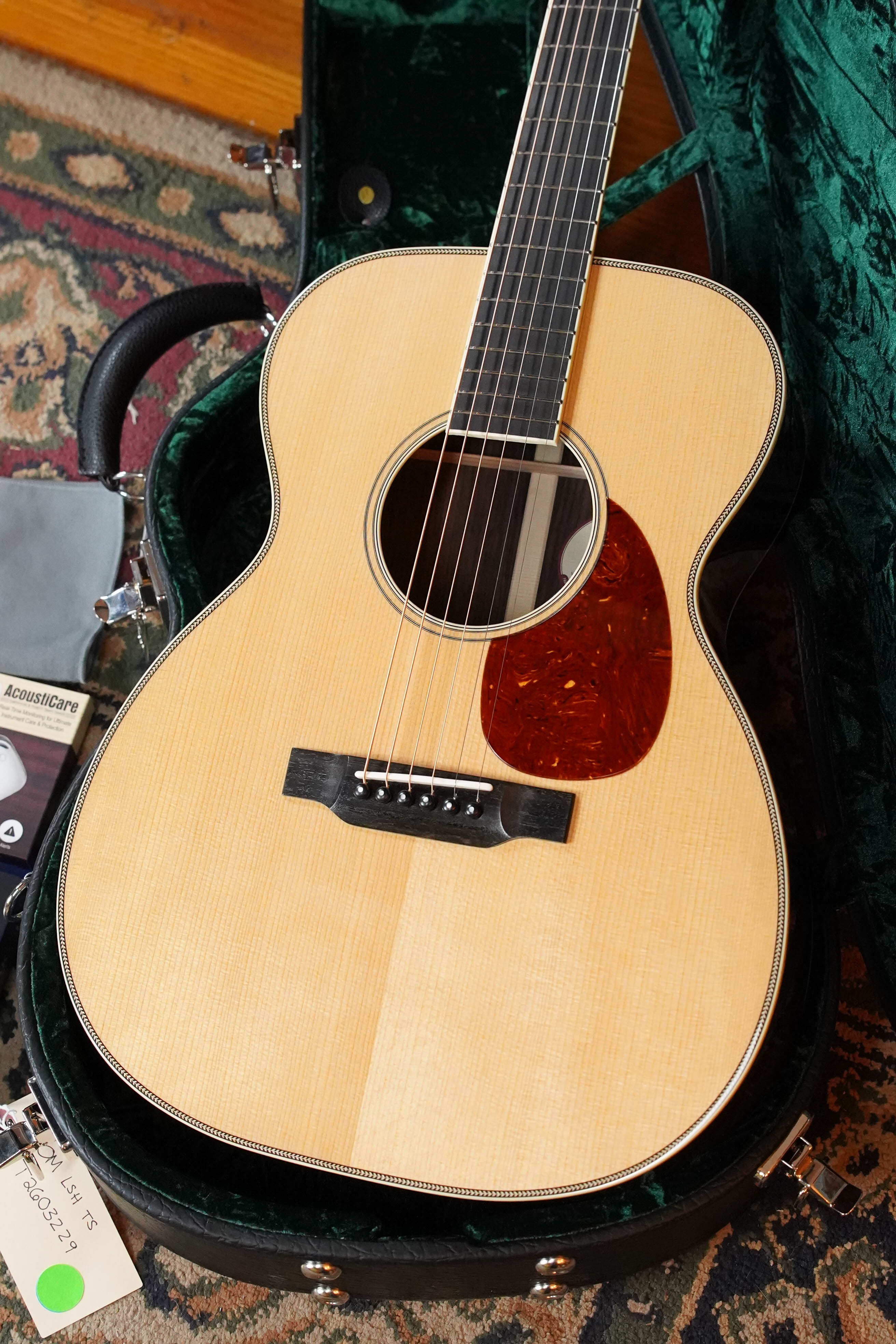 *New 2026 Model* Bourgeois Large Soundhole Touchstone Series Thermo-Cured Adirondack/Rosewood OM Acoustic Guitar #3229