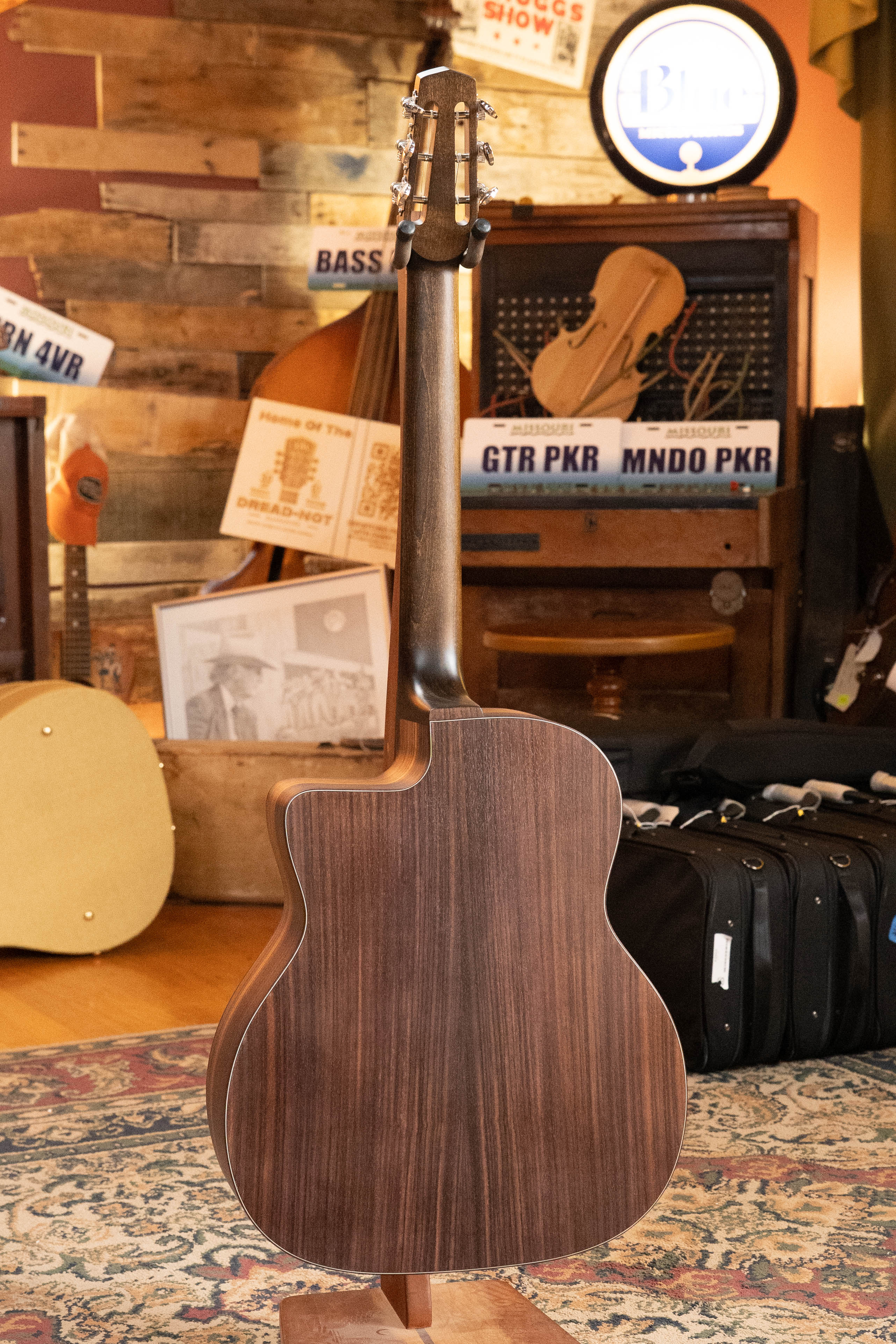 *New 2026 Model* Eastman DM3 Sitka/Laminated Rosewood Grande Bouche Gypsy Guitar #7796