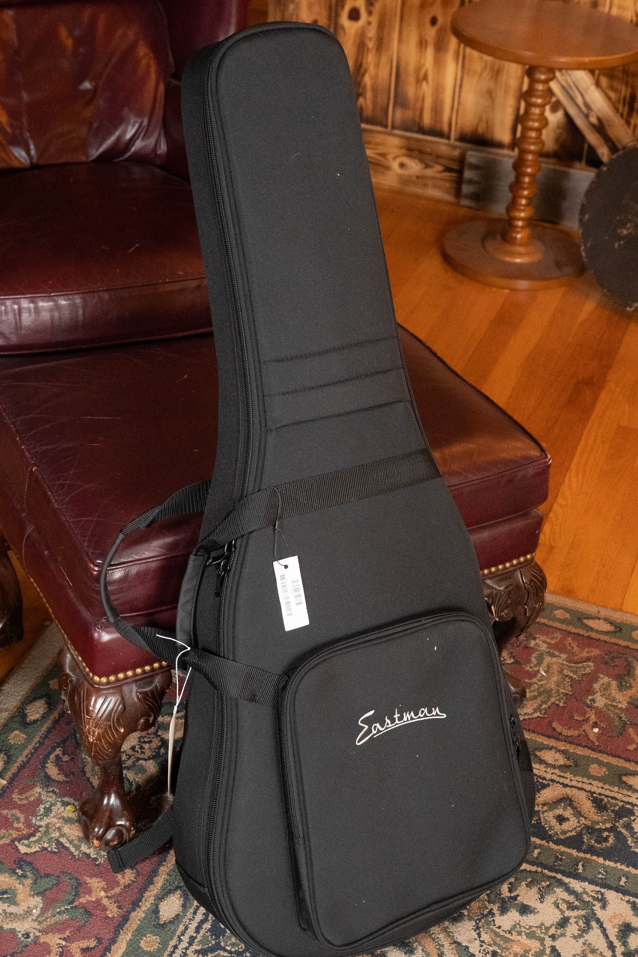 *New 2026 Model* Eastman DM3 Sitka/Laminated Rosewood Grande Bouche Gypsy Guitar #7796