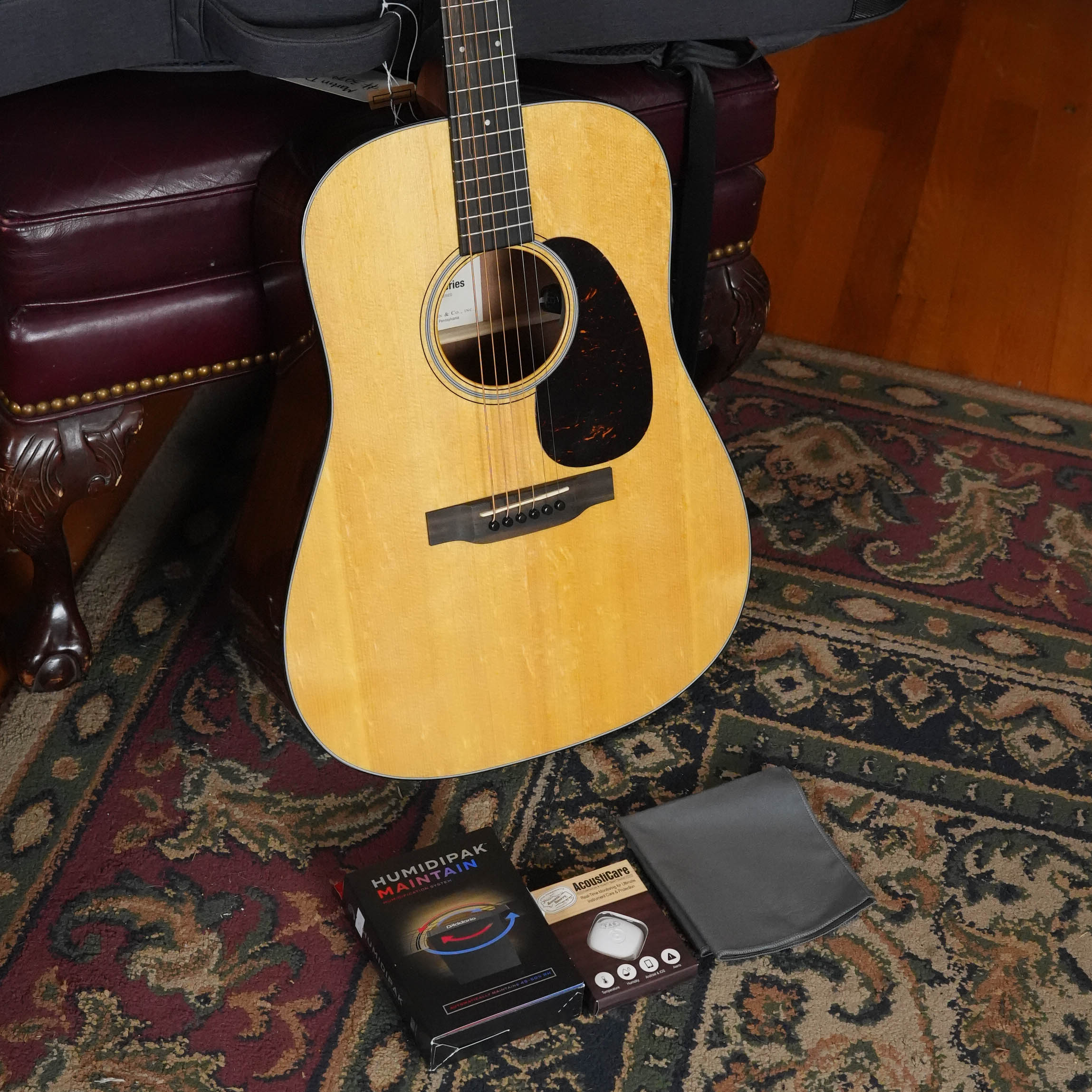 *New 2026 Model* Martin D-12E Retro Road Series Spruce/Sapele Dreadnought Guitar w/Martin Electronics #9387