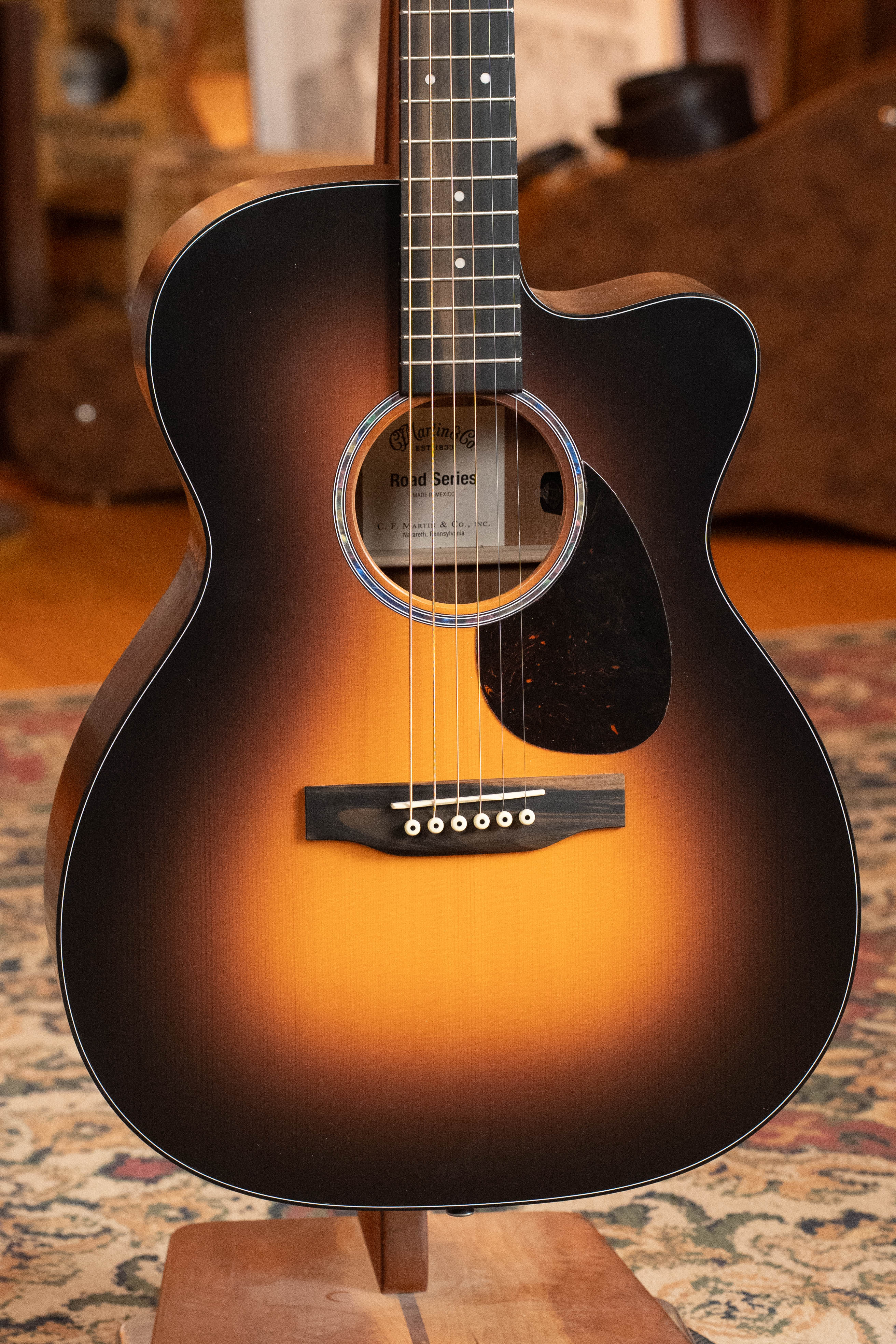 *New 2026 Model* Martin OMC-10E Modern Burst Road Series Spruce/Sapele Orchestra Model Cutaway Guitar w/Martin Electronics #9948