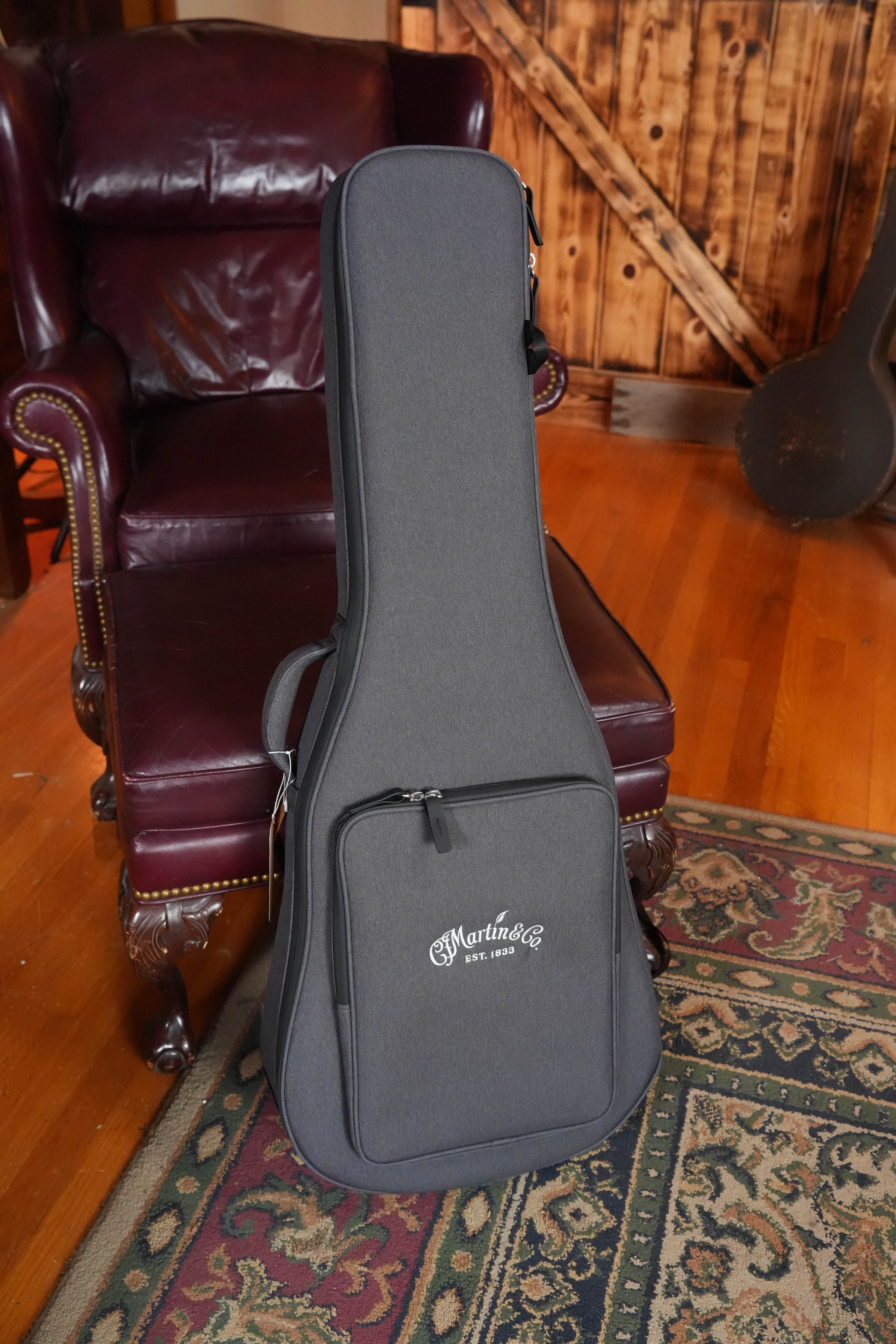 *New 2026 Model* Martin OOO-10E Retro Road Series All Sapele OOO Guitar w/Martin Electronics #2582