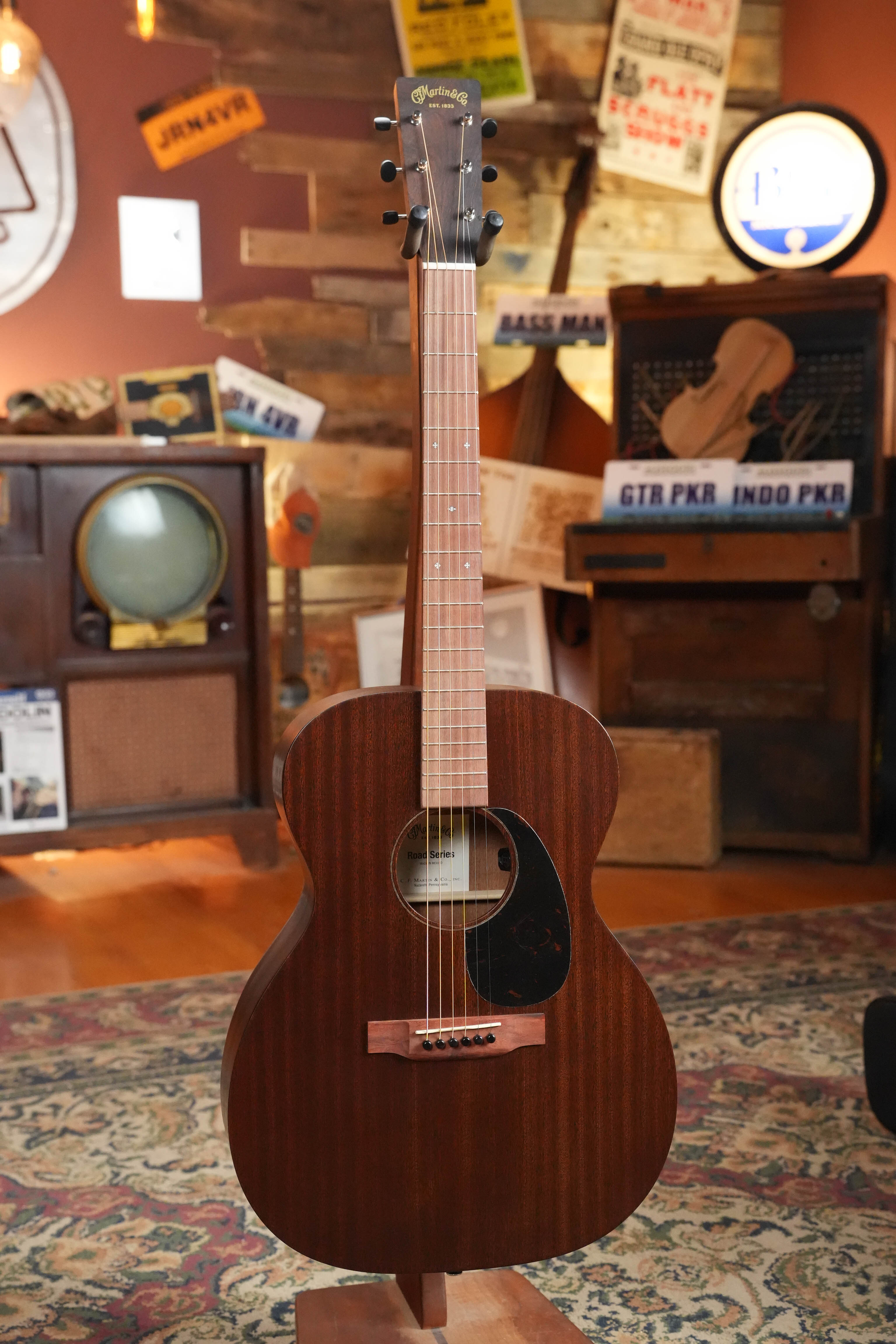 *New 2026 Model* Martin OOO-10E Retro Road Series All Sapele OOO Guitar w/Martin Electronics #2582