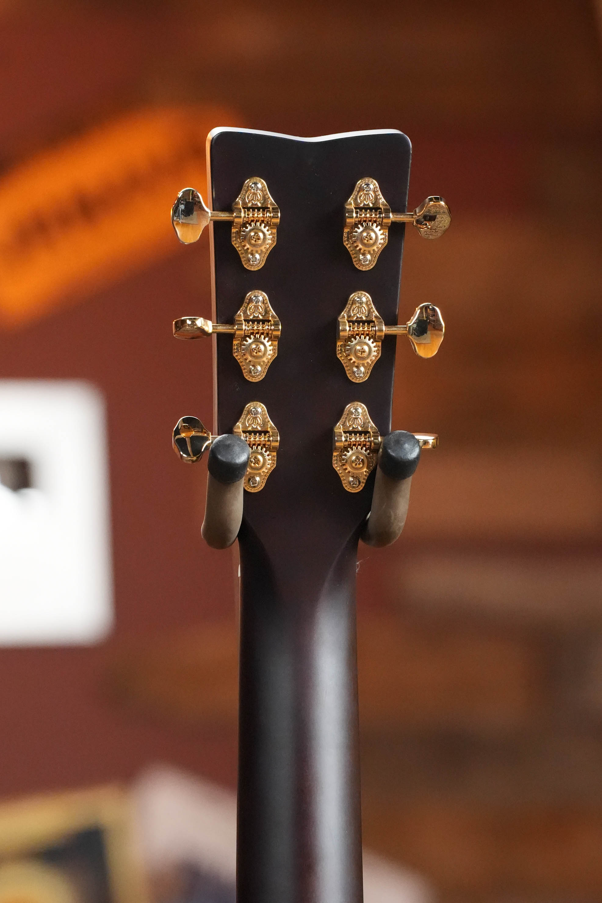 *New 2026 Model* Yamaha TAS3C-SBD Sitka/Mahogany Sandburst Concert Guitar w/the NEWEST TransAcoustic System #0165