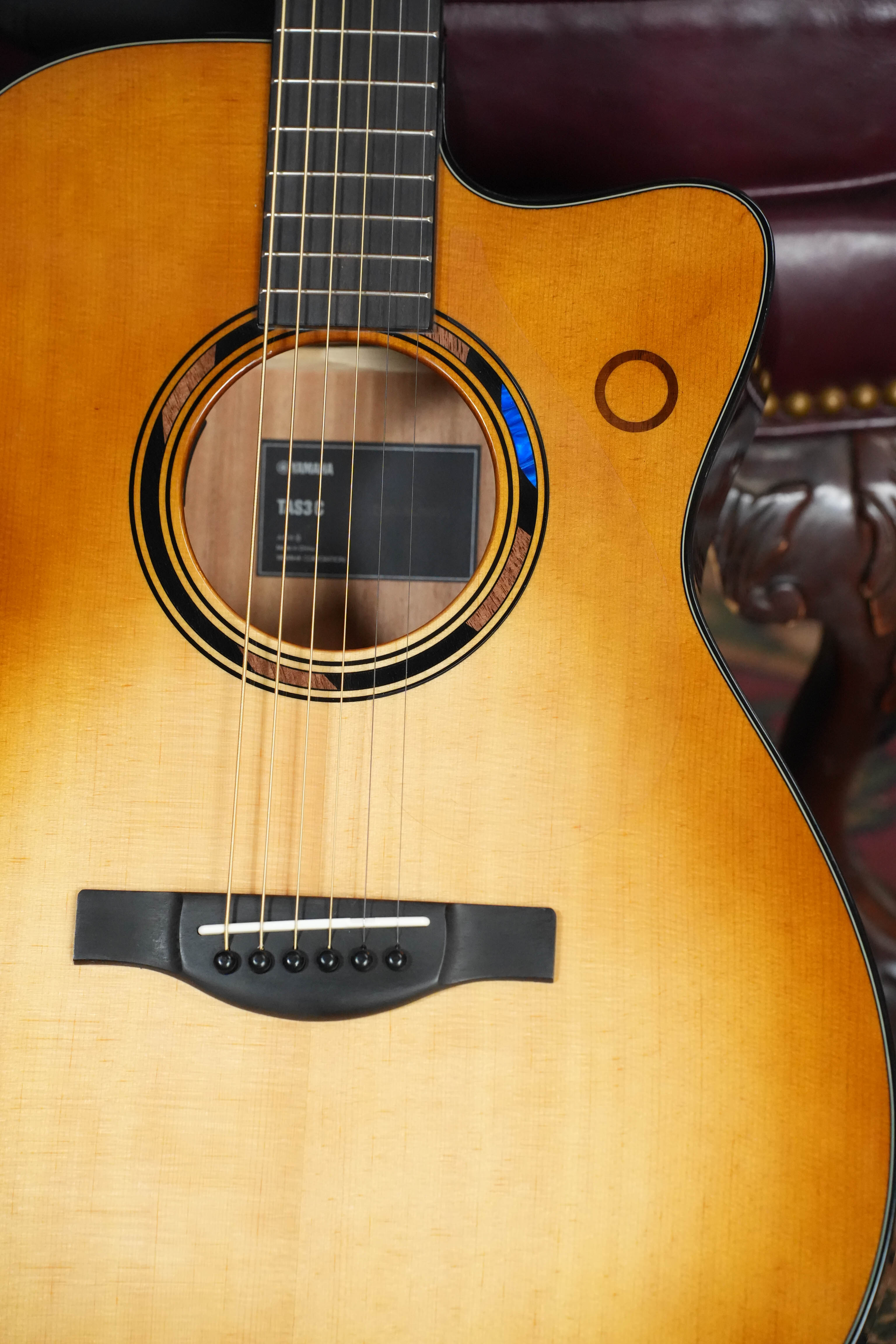*New 2026 Model* Yamaha TAS3C-SBD Sitka/Mahogany Sandburst Concert Guitar w/the NEWEST TransAcoustic System #0165