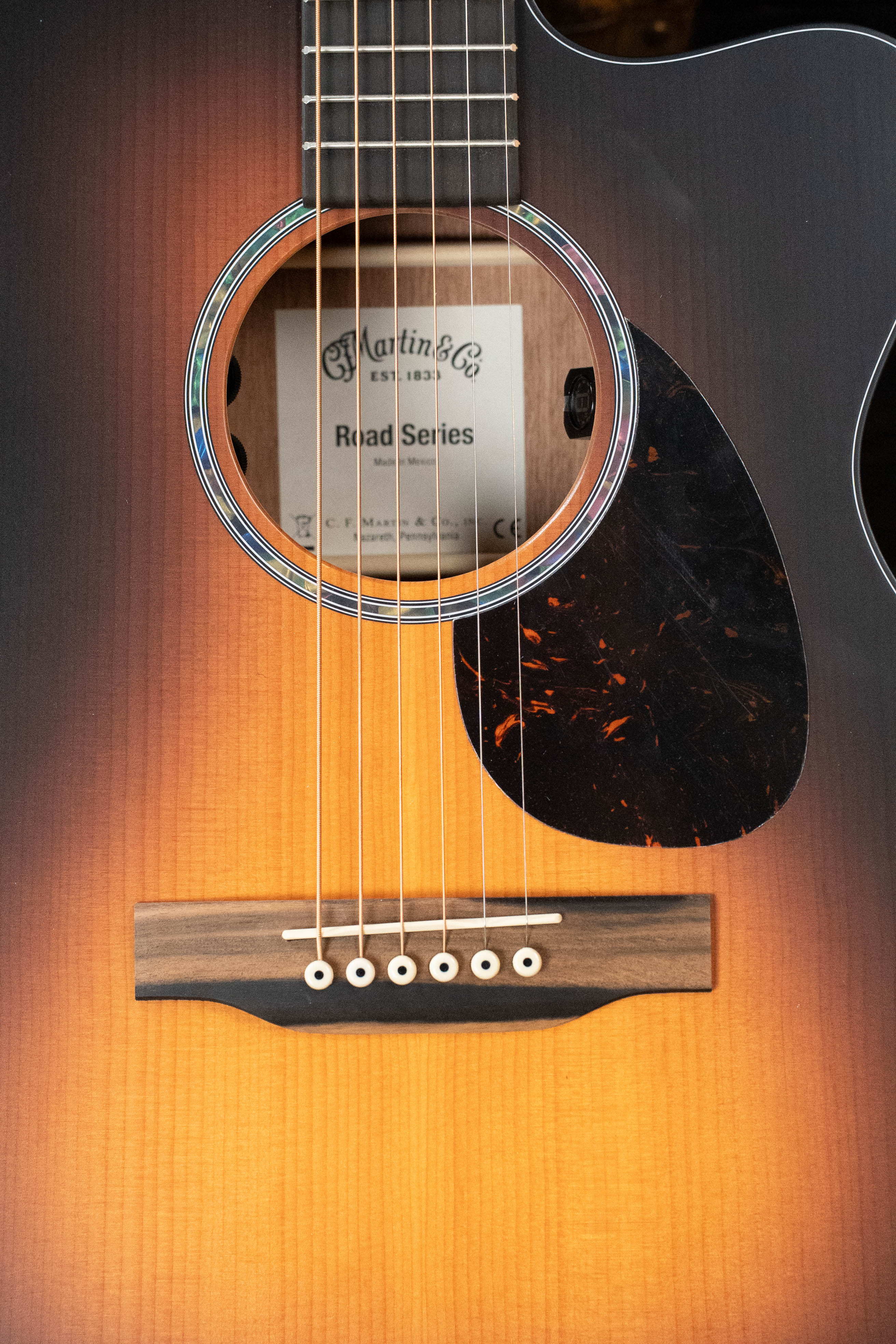 *New 2026 NAMM Model* Martin OMC-10E Modern Burst Road Series Spruce/Sapele Orchestra Model Cutaway Guitar w/Martin Electronics #7016