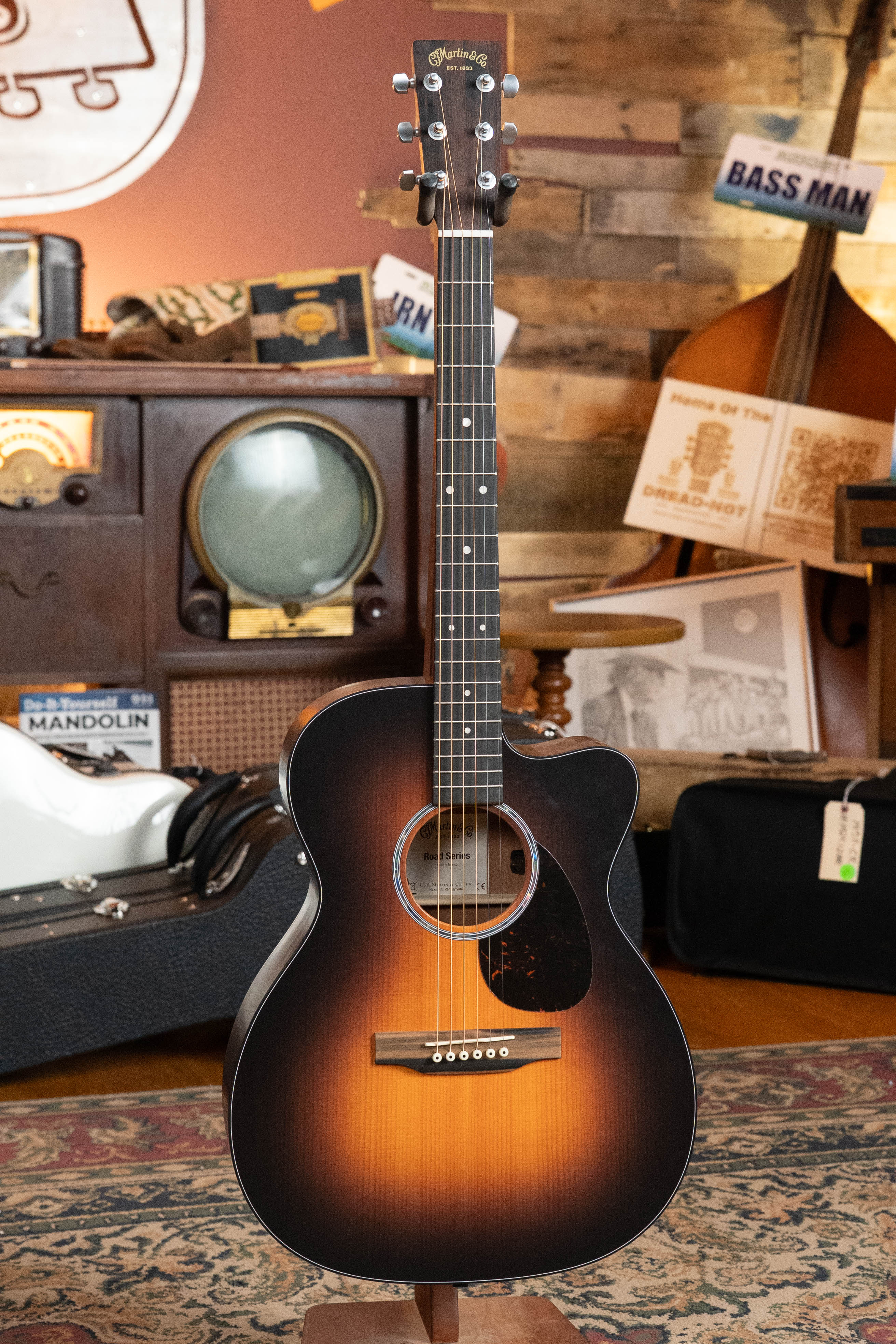 *New 2026 NAMM Model* Martin OMC-10E Modern Burst Road Series Spruce/Sapele Orchestra Model Cutaway Guitar w/Martin Electronics #7016