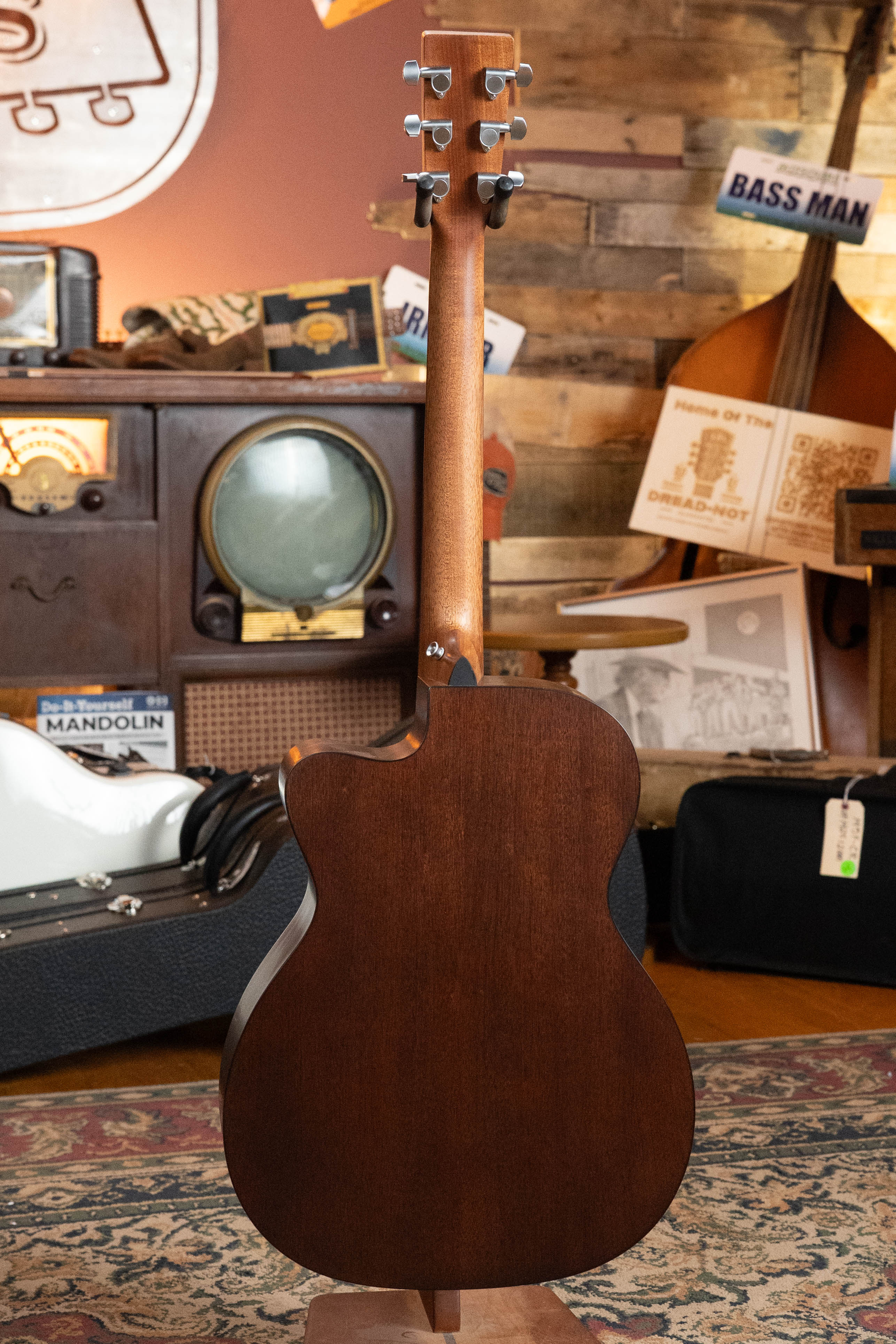 *New 2026 NAMM Model* Martin OMC-10E Modern Burst Road Series Spruce/Sapele Orchestra Model Cutaway Guitar w/Martin Electronics #7016