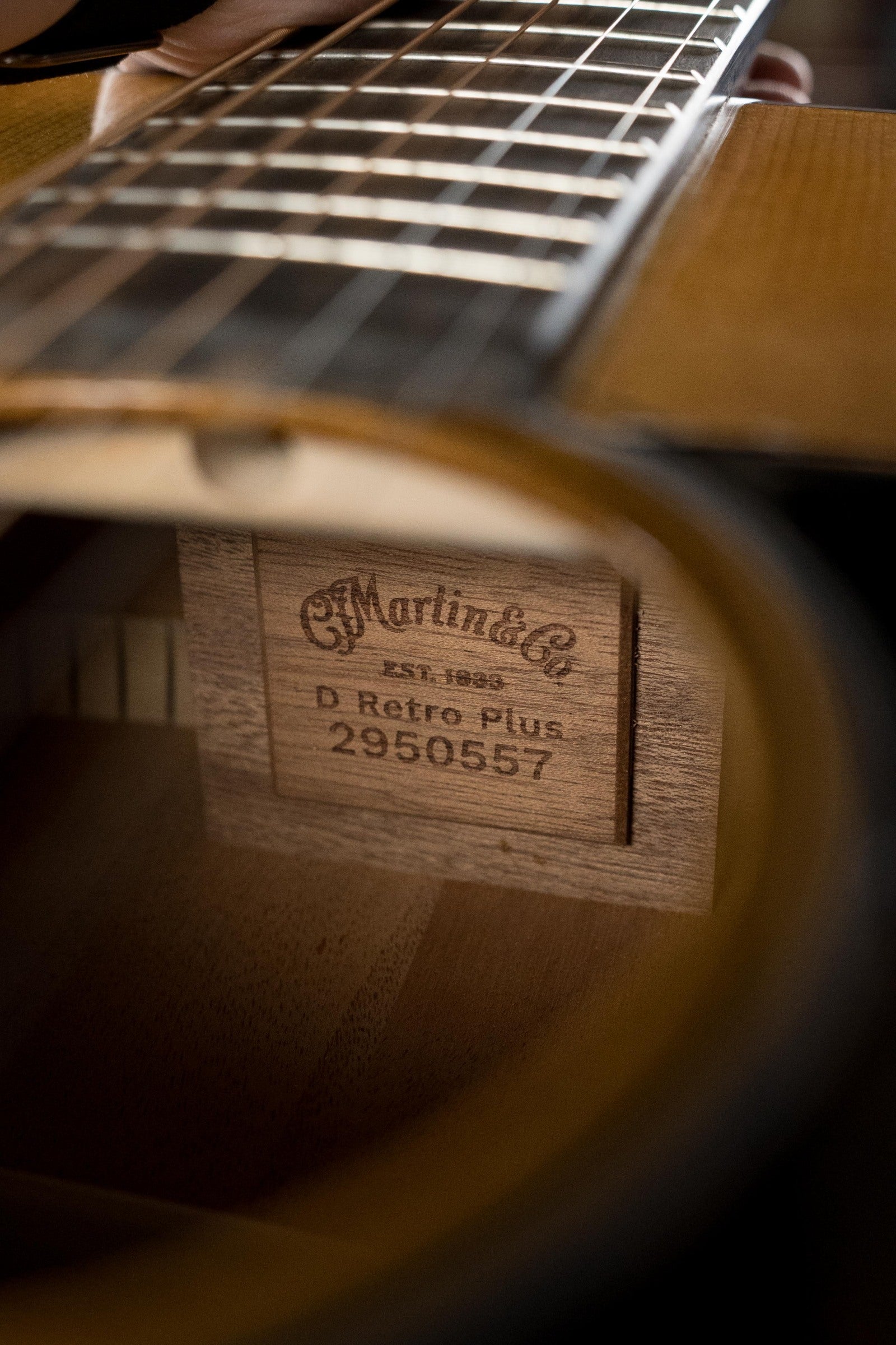 *New 2025 Model* Martin DE Retro Plus Torrefied Spruce/Mahogany Dreadnought Guitar w/Martin Electronics #0557