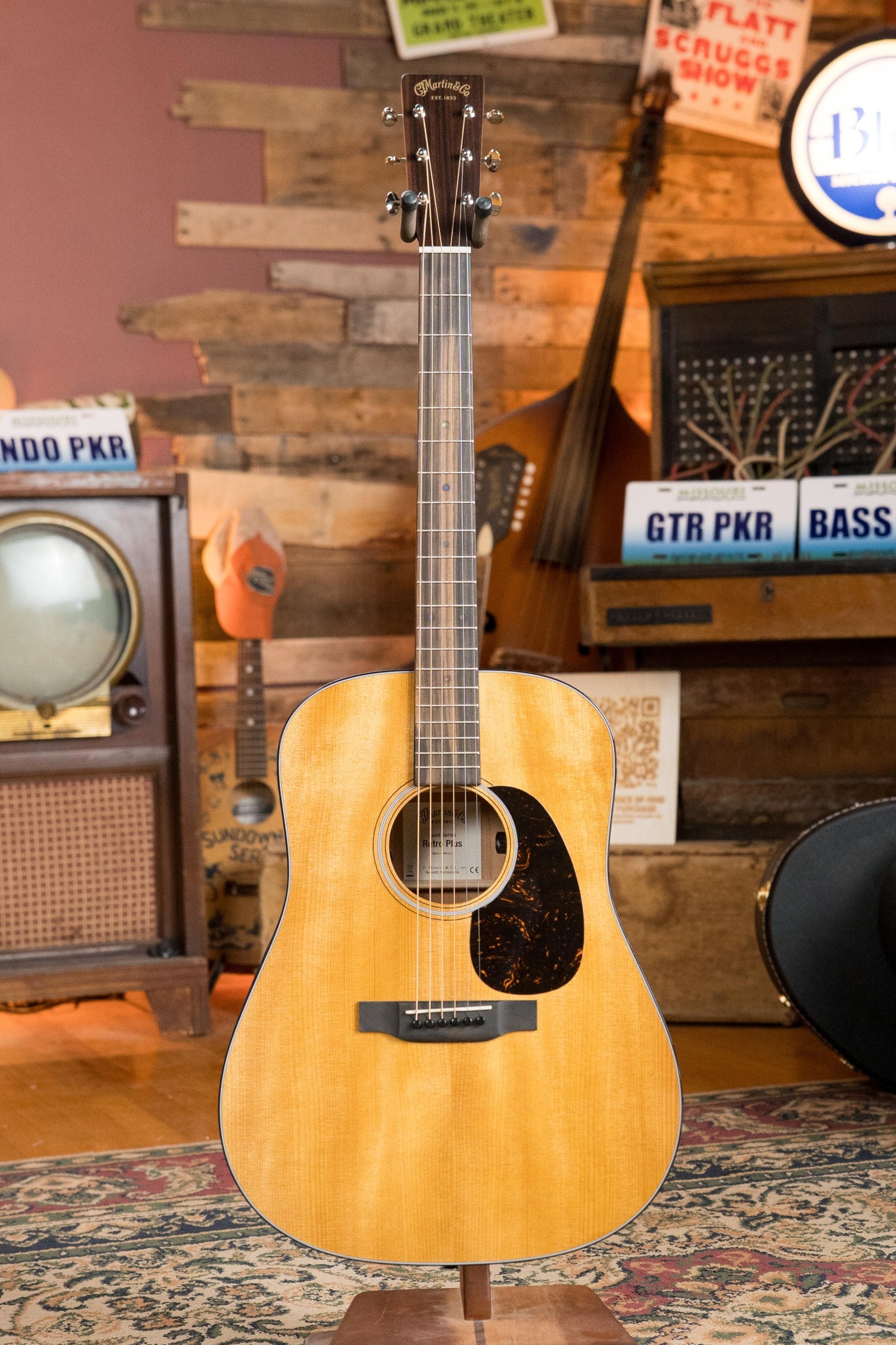 *New 2025 Model* Martin DE Retro Plus Torrefied Spruce/Mahogany Dreadnought Guitar w/Martin Electronics #0557