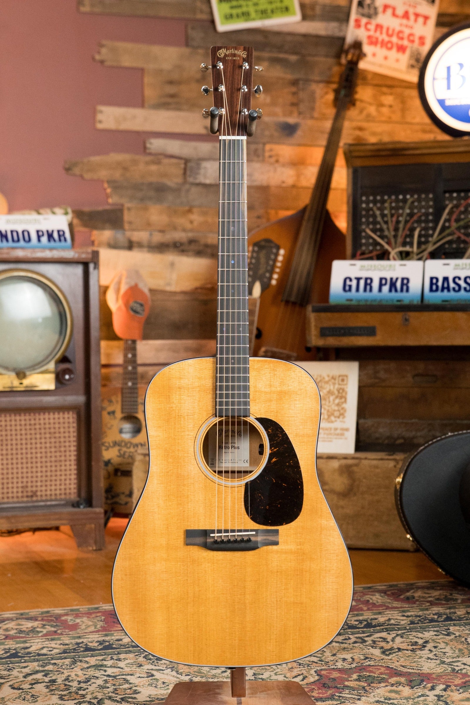 *New 2025 Model* Martin DE Retro Plus Torrefied Spruce/Mahogany Dreadnought Guitar w/Martin Electronics #0558