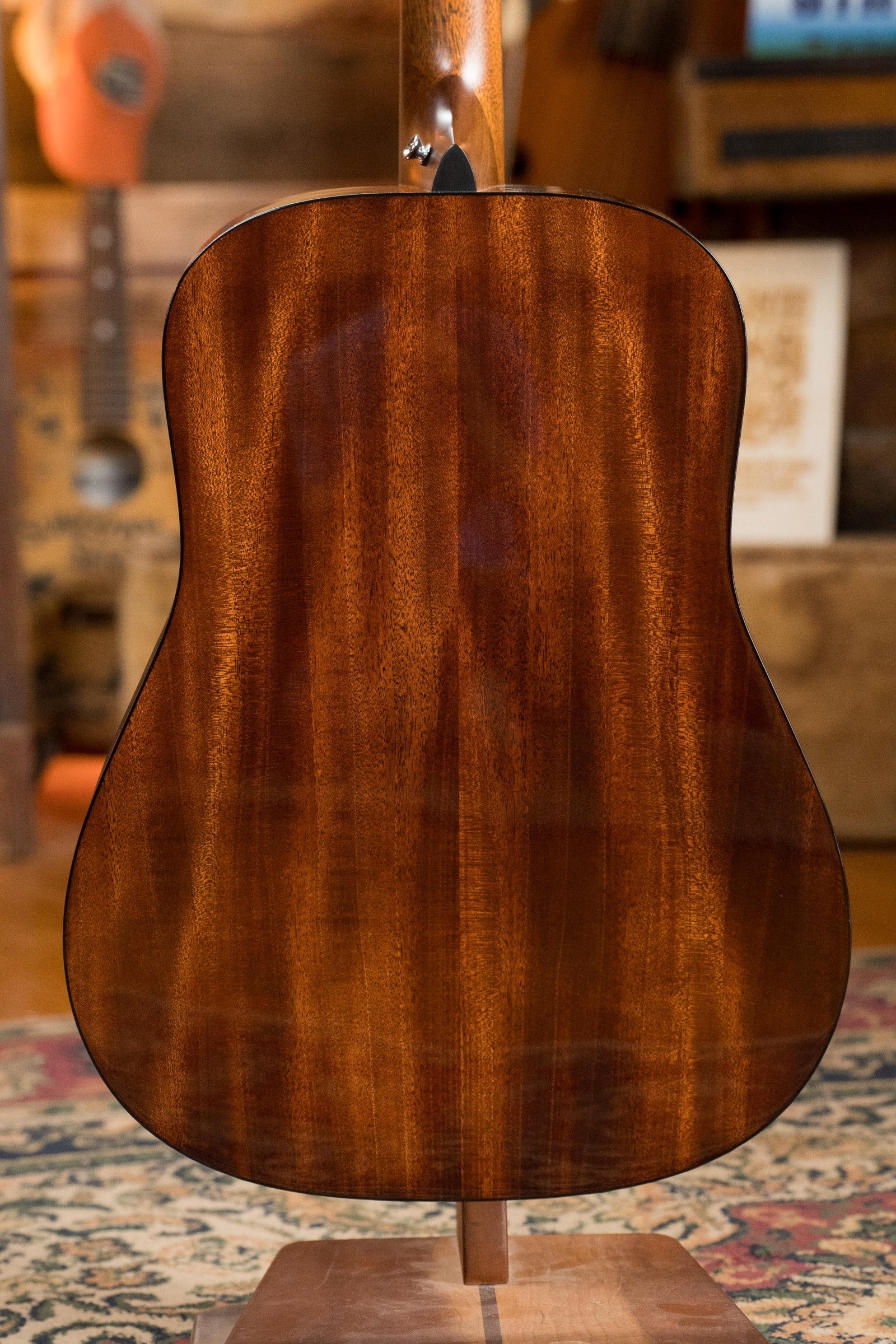 *New 2025 Model* Martin DE Retro Plus Torrefied Spruce/Mahogany Dreadnought Guitar w/Martin Electronics #0558