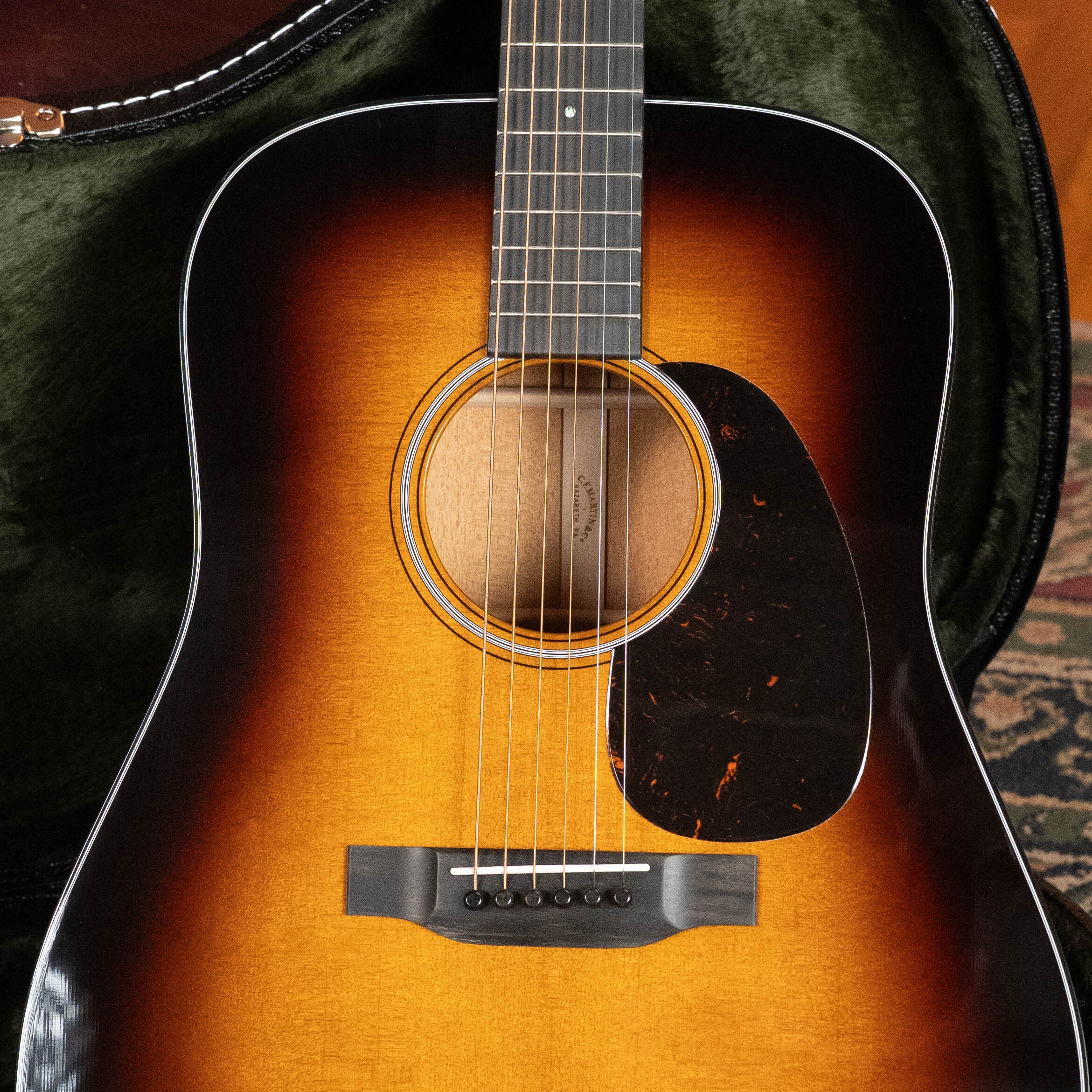 *New 2025 Model* Martin D-18 Spruce/Mahogany 1935 Gloss Sunburst Finish Dreadnought Acoustic Guitar #1937