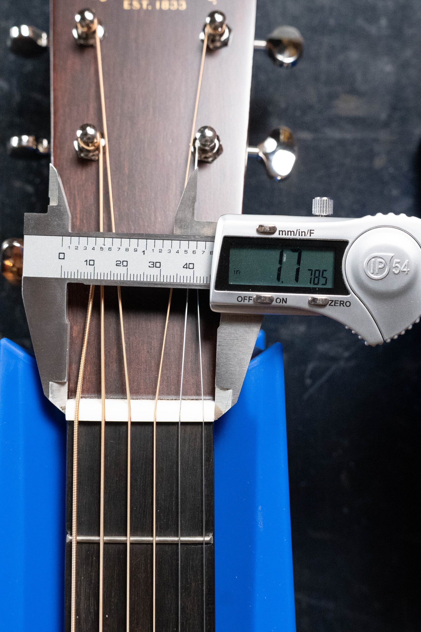 *New 2025 Model* Martin D-18 Spruce/Mahogany Gloss Finish Dreadnought Acoustic Guitar #6559