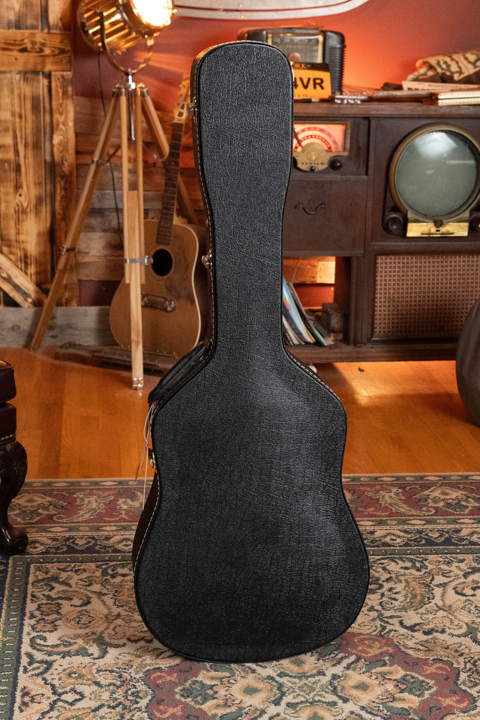 *New 2025 Model* Martin D-18 Spruce/Mahogany Gloss Finish Dreadnought Acoustic Guitar #9047