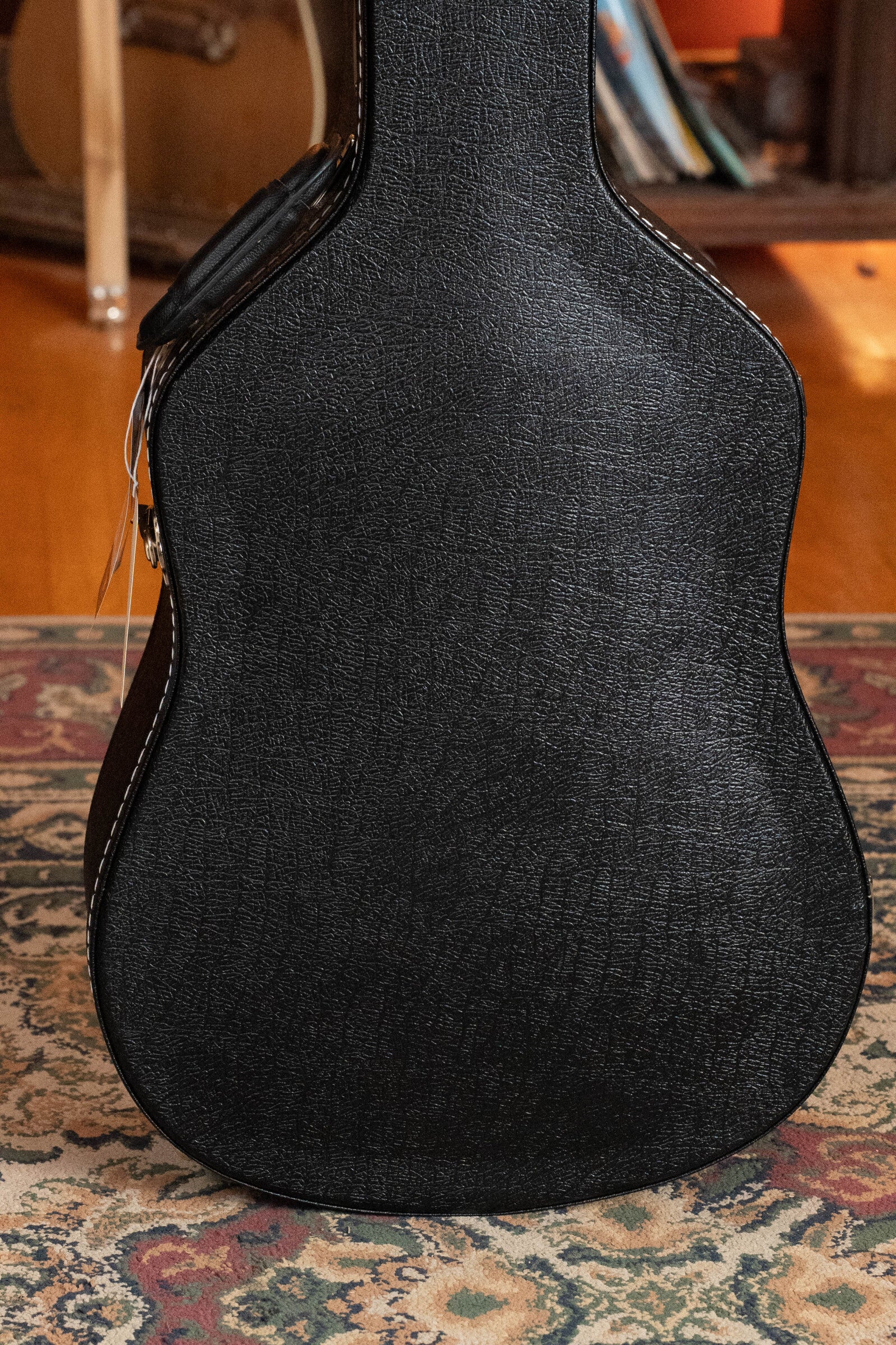 *New 2025 Model* Martin D-18 Spruce/Mahogany Gloss Finish Dreadnought Acoustic Guitar #9047