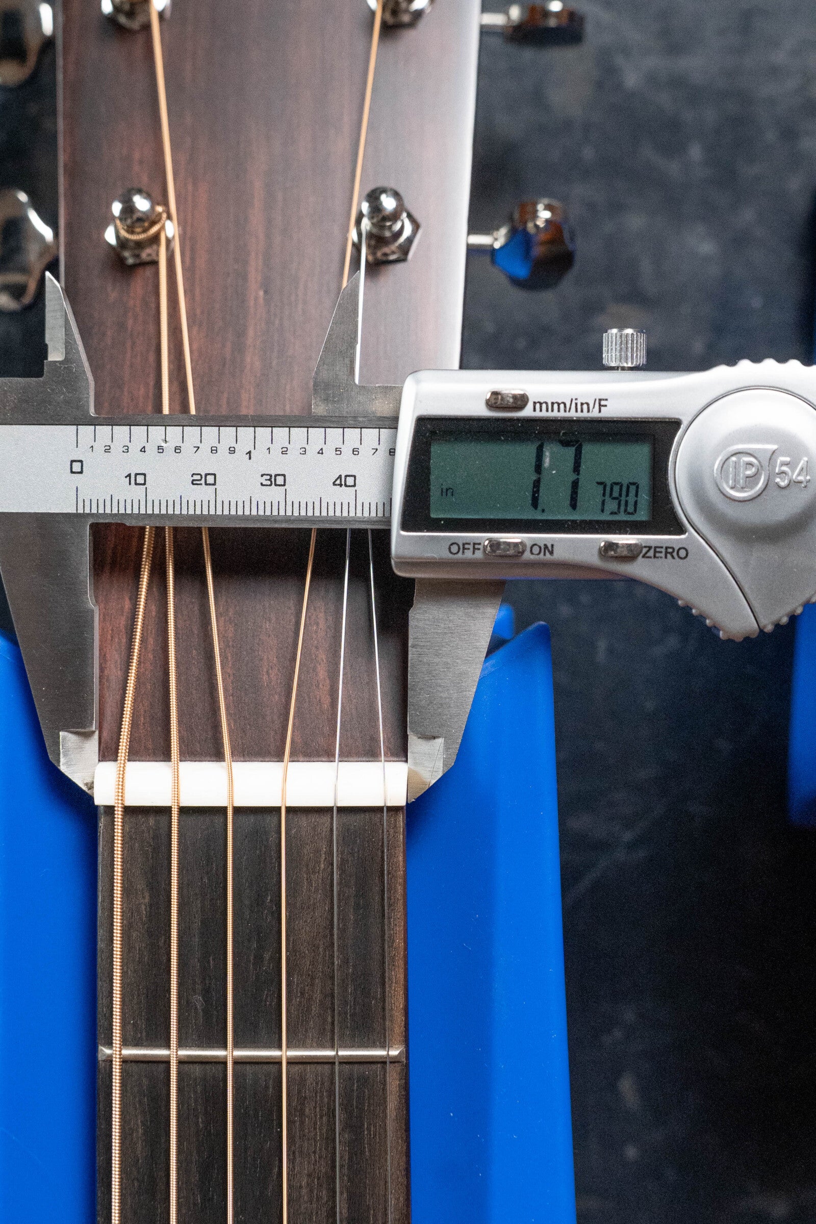 *New 2025 Model* Martin D-18 Spruce/Mahogany Satin Finish Dreadnought Acoustic Guitar #7225