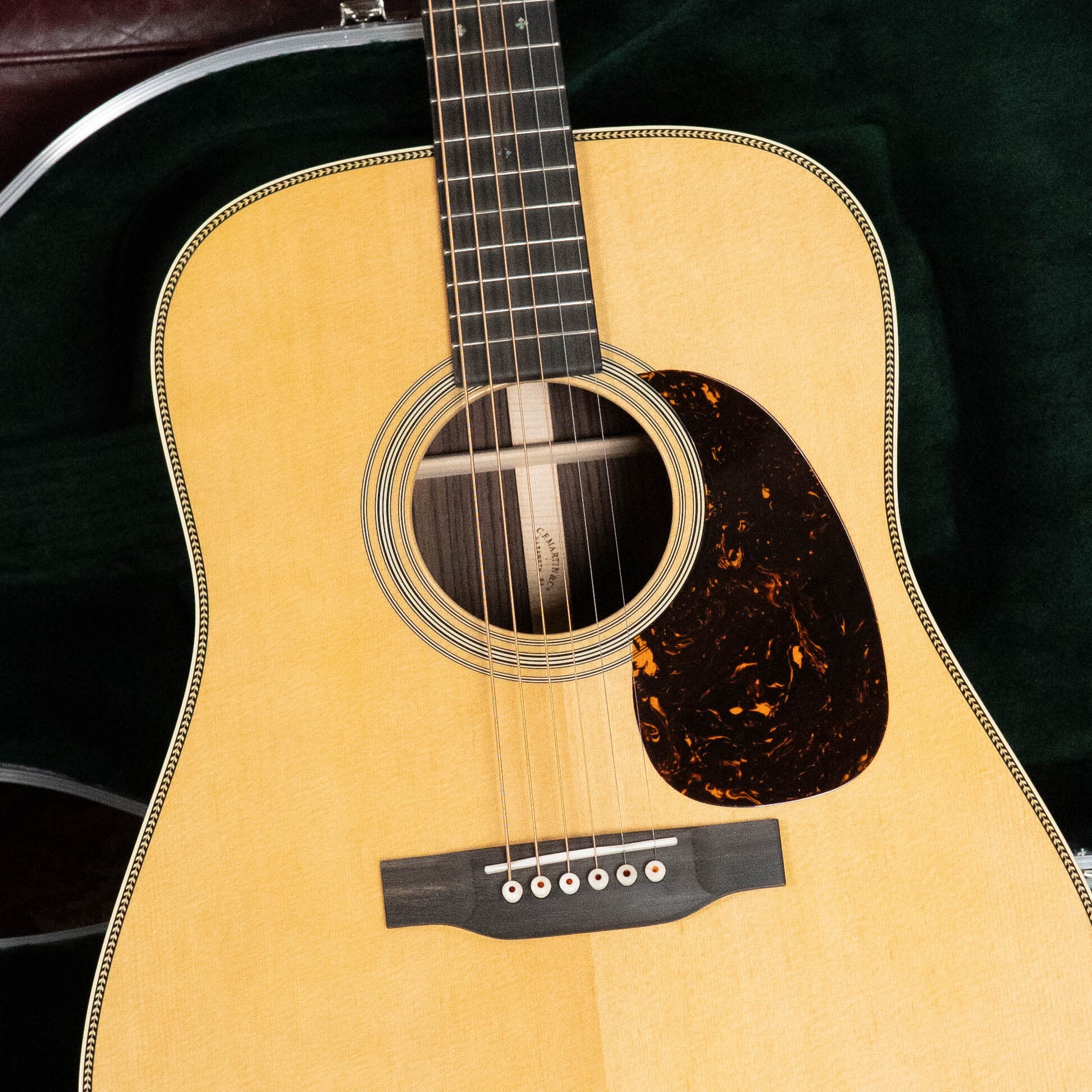 *New 2025 Model* Martin HD-28 Spruce/East Indian Rosewood Dreadnought Acoustic Guitar #0677
