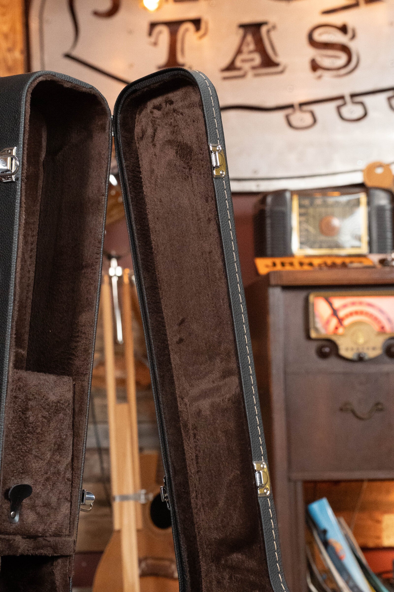 Ortega OBJCSTD Black Flat Top Banjo Hardshell Case