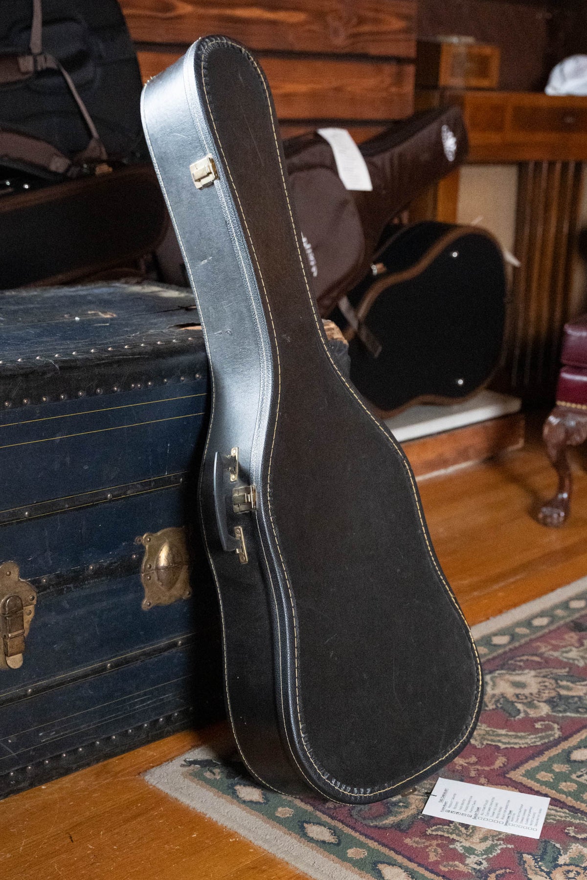 (Pre-Owned) 1930s Gibson Tenor Guitar