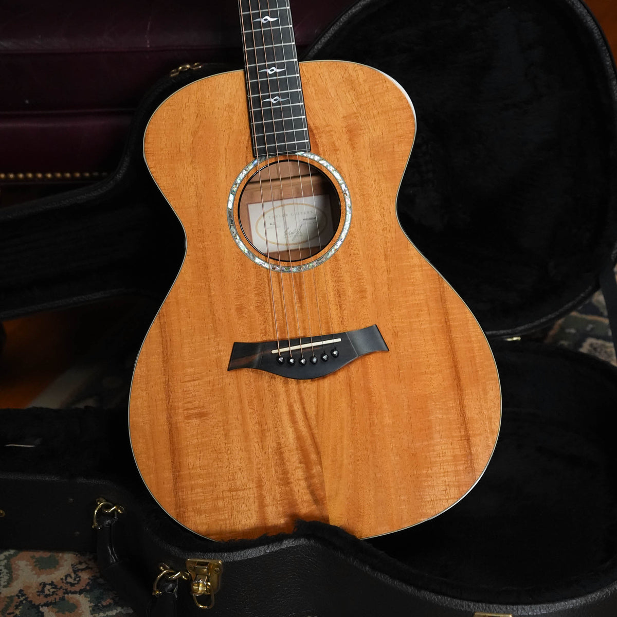 (Pre-Owned) 1999 Taylor K22 Grand Concert Acoustic Guitar #8140