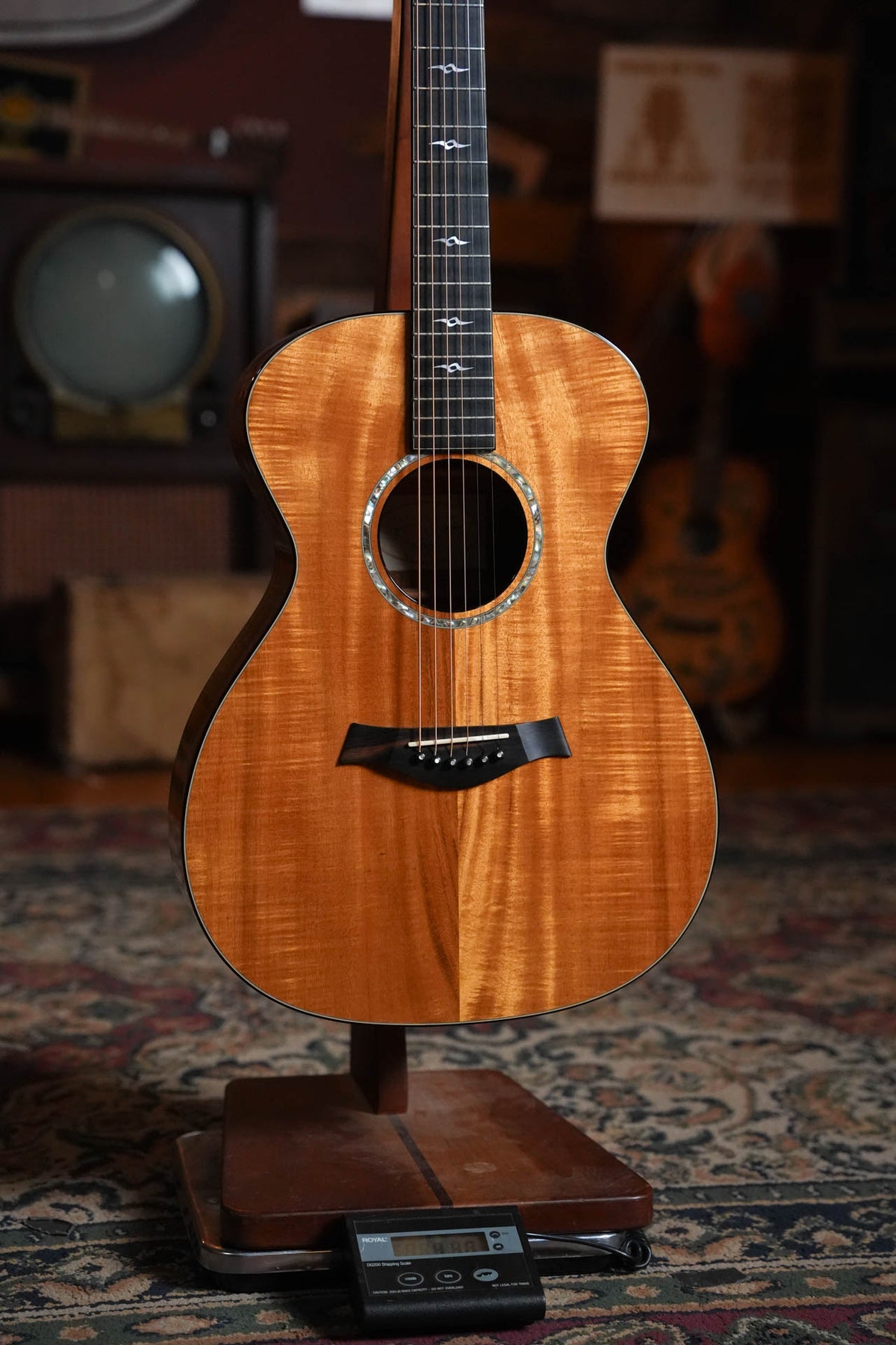 (Pre-Owned) 1999 Taylor K22 Grand Concert Acoustic Guitar #8140