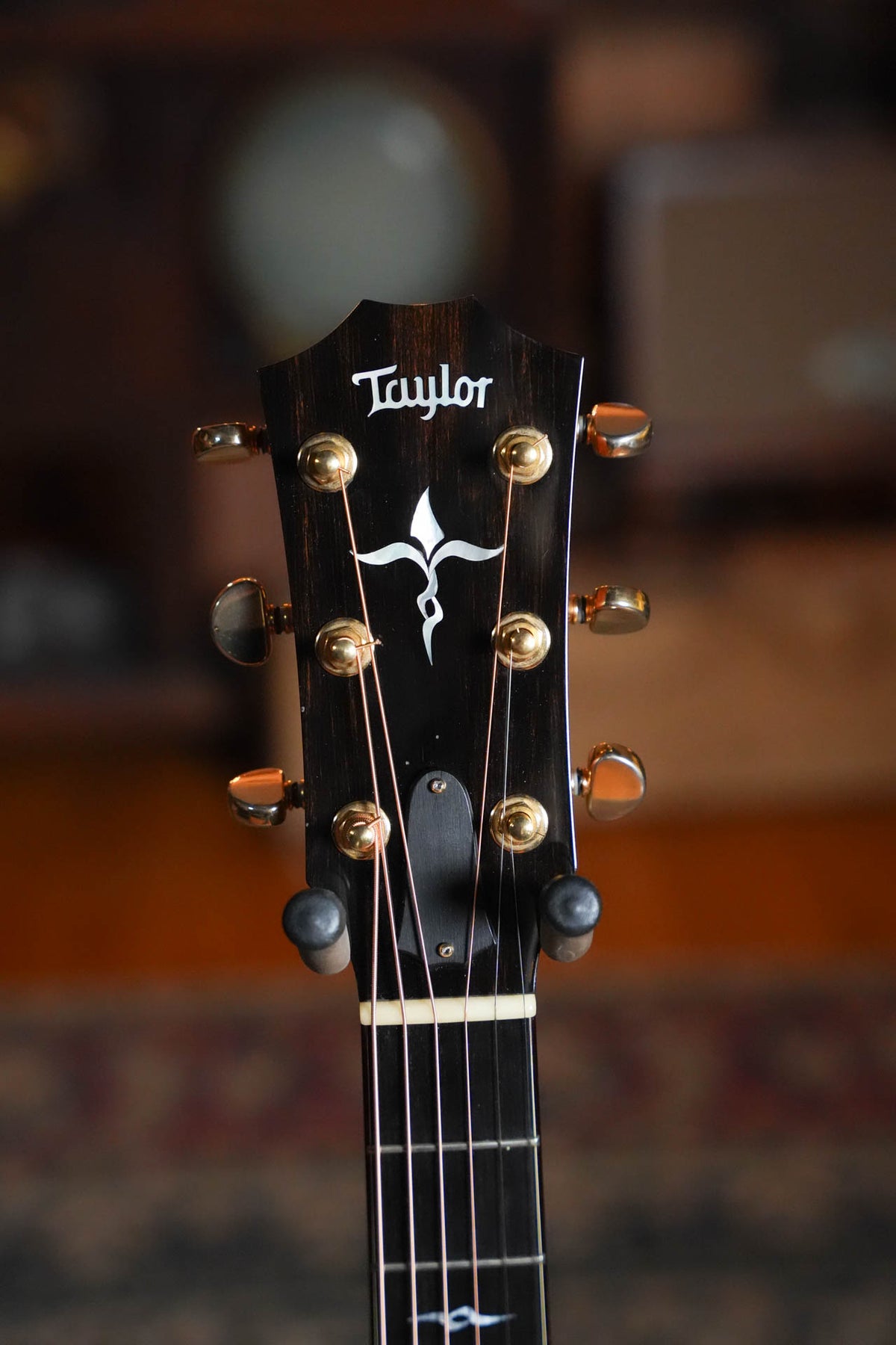 (Pre-Owned) 1999 Taylor K22 Grand Concert Acoustic Guitar #8140