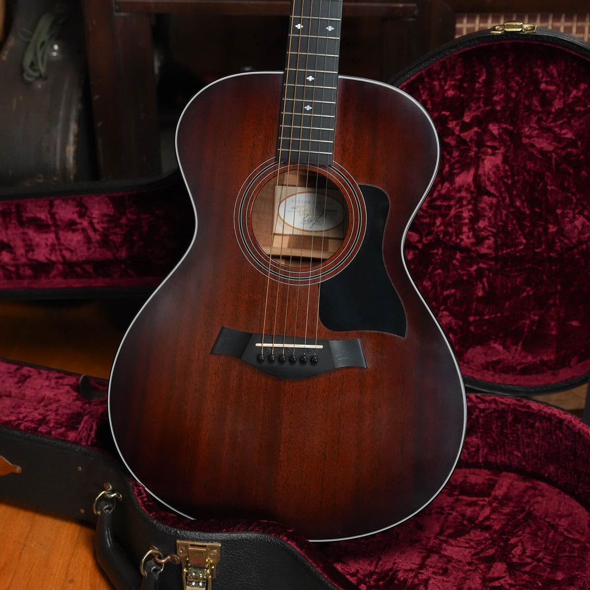 (Pre-Owned) Taylor 322e Grand Concert Acoustic-Electric #6030