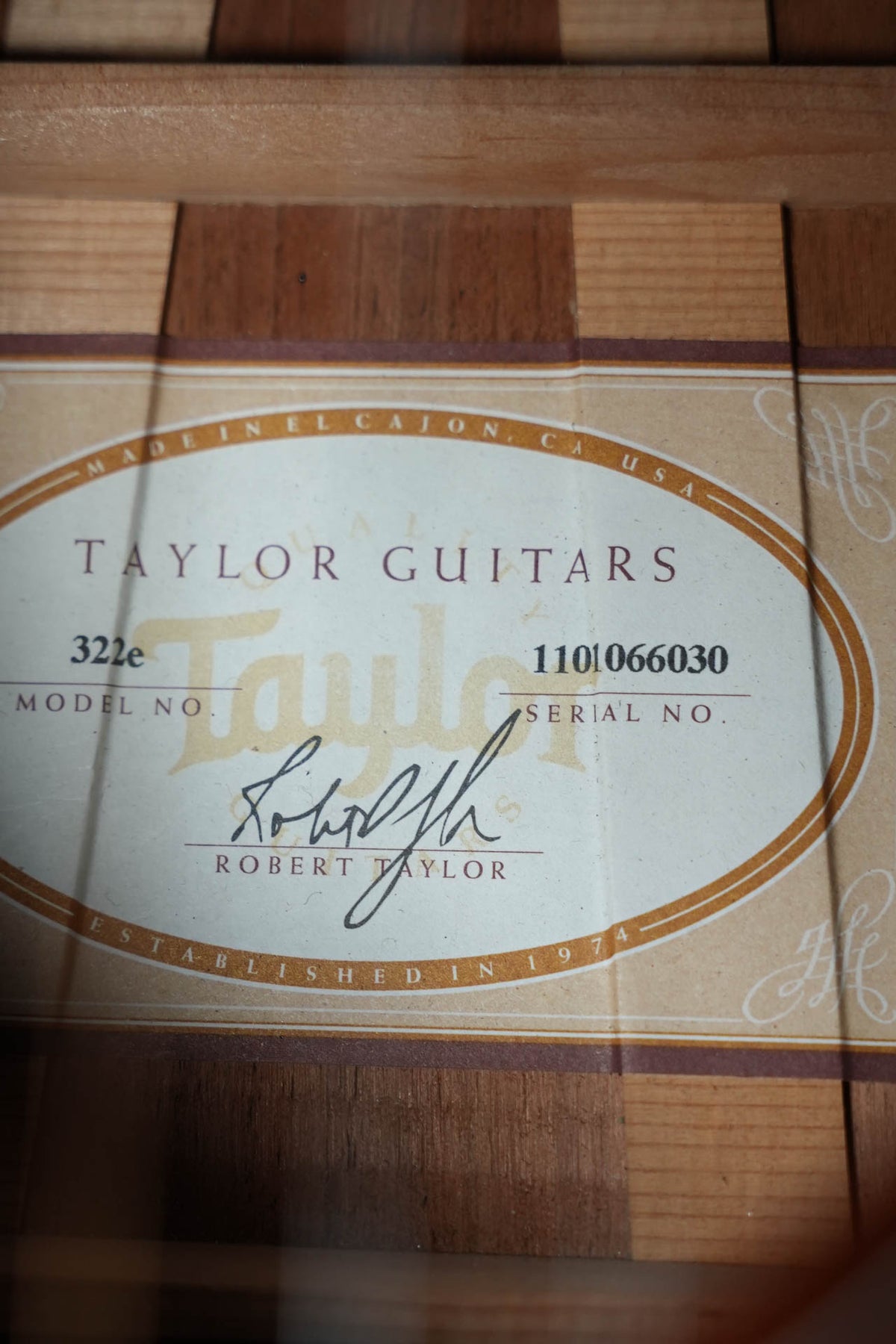(Pre-Owned) Taylor 322e Grand Concert Acoustic-Electric #6030