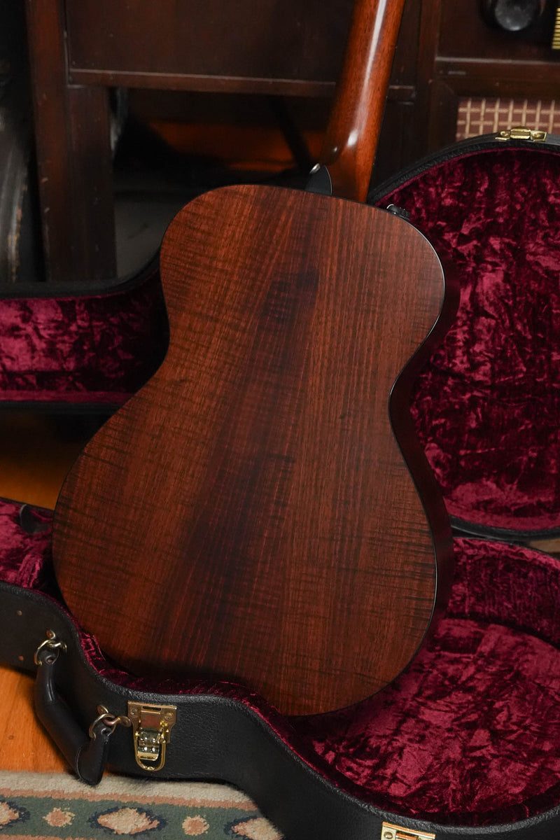 (Pre-Owned) Taylor 322e Grand Concert Acoustic-Electric #6030