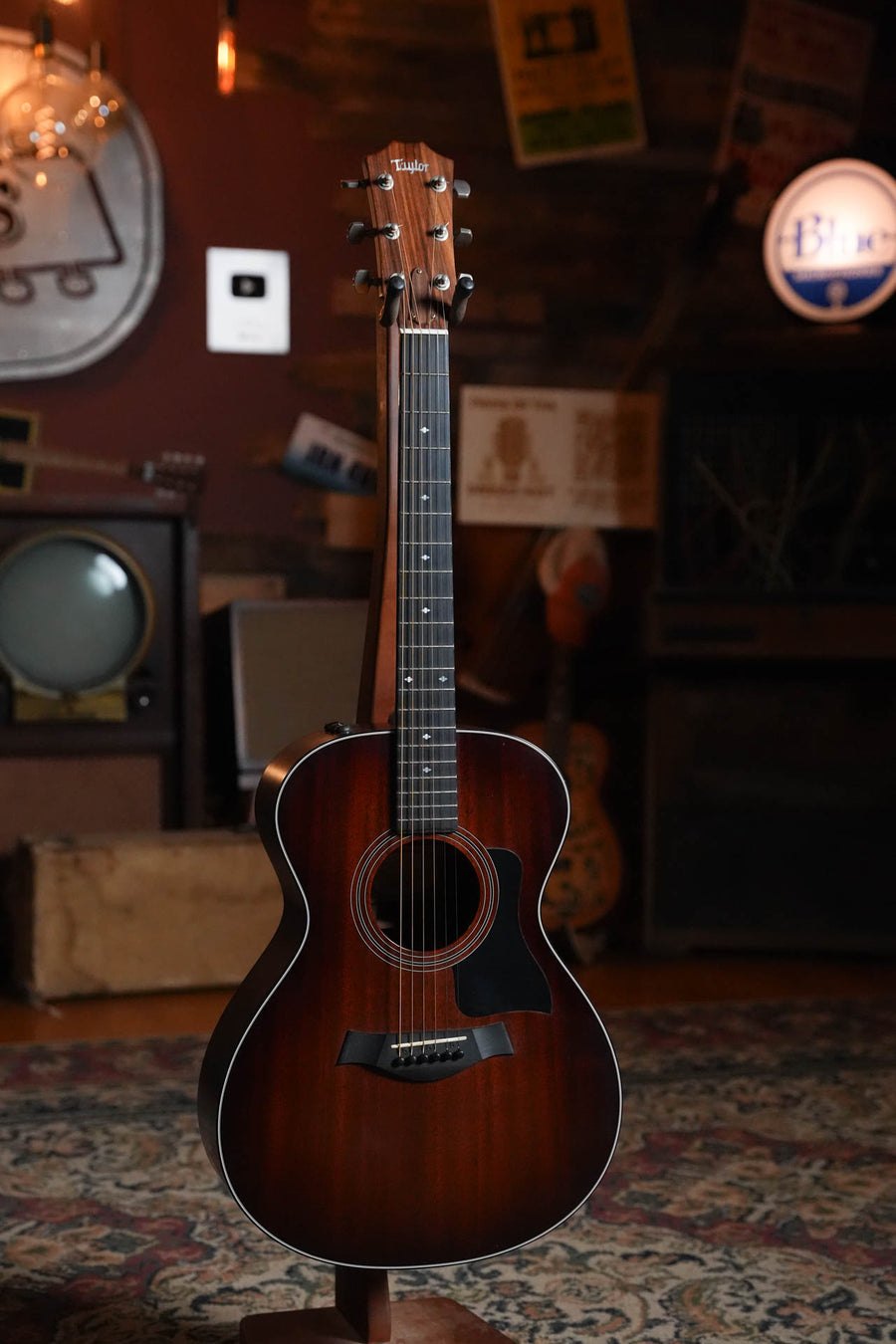 (Pre-Owned) Taylor 322e Grand Concert Acoustic-Electric #6030