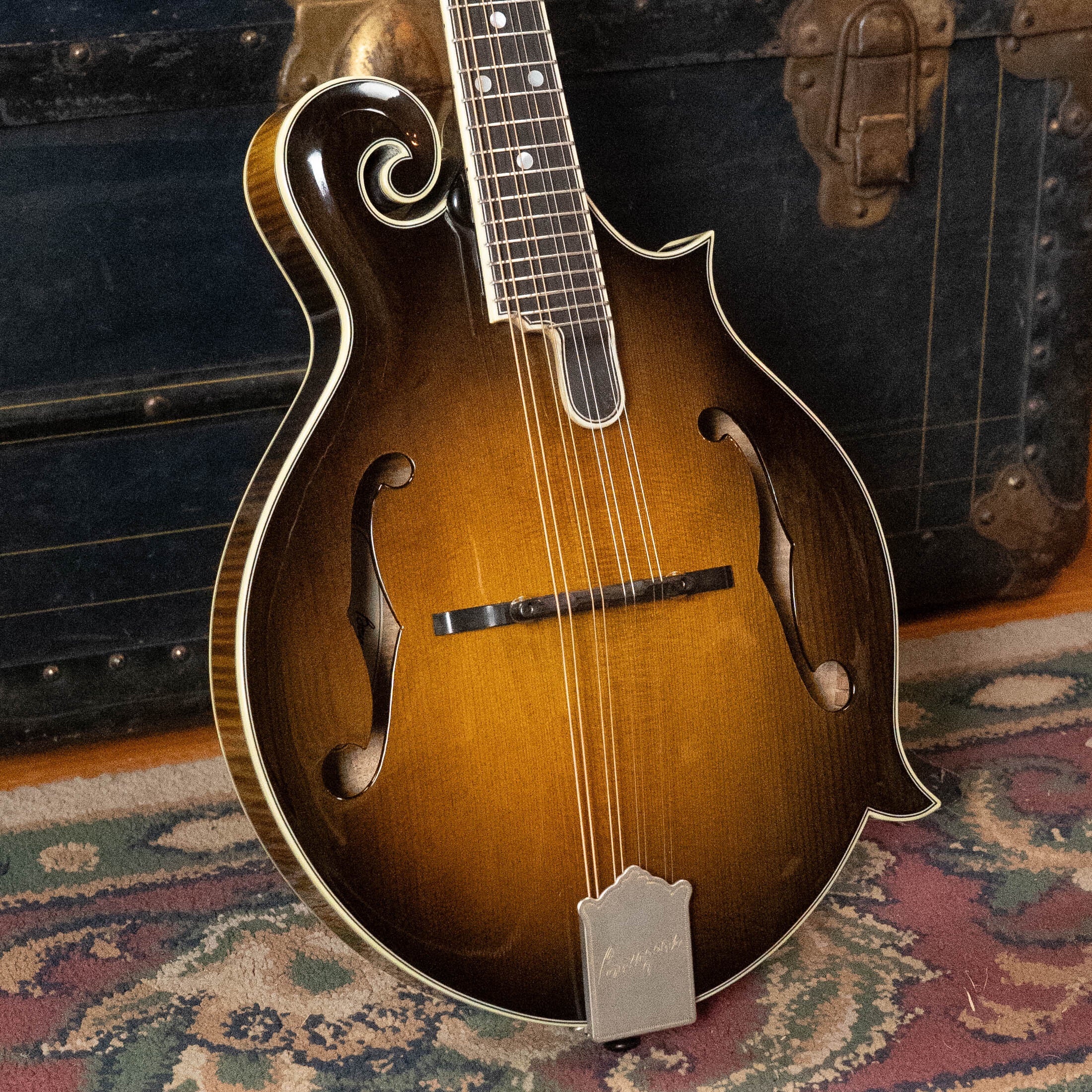 *Pre-Order 25% Deposit ONLY* Bourgeois M5-F-SB/M5-F-SB Aged-Tone Adirondack/Maple Sunburst F-Style or A-Style Mandolin