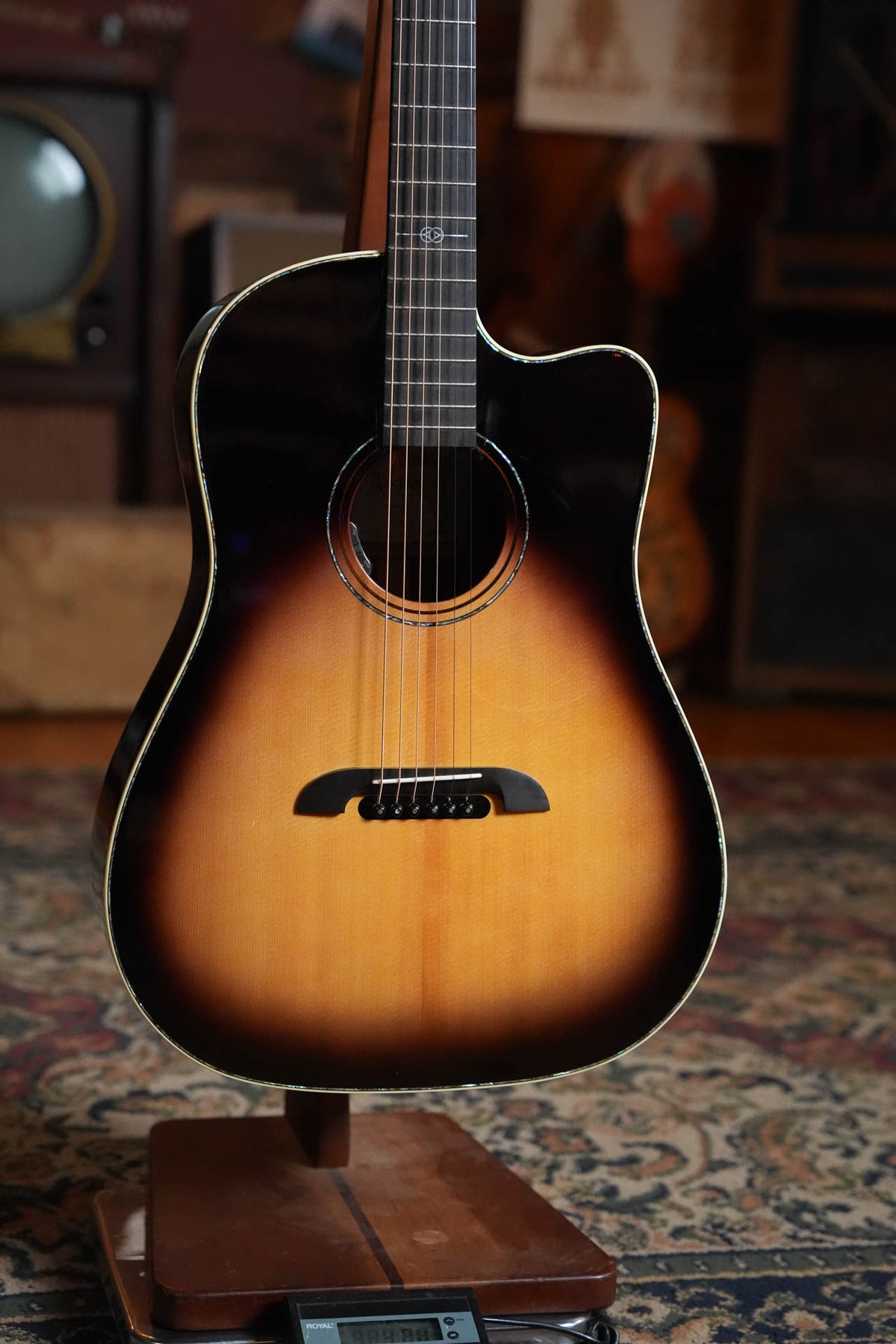 *Stage Ready* Alvarez DYMRJP Slope Shoulder 12-Fret Dreadnought w/Cutaway #7283