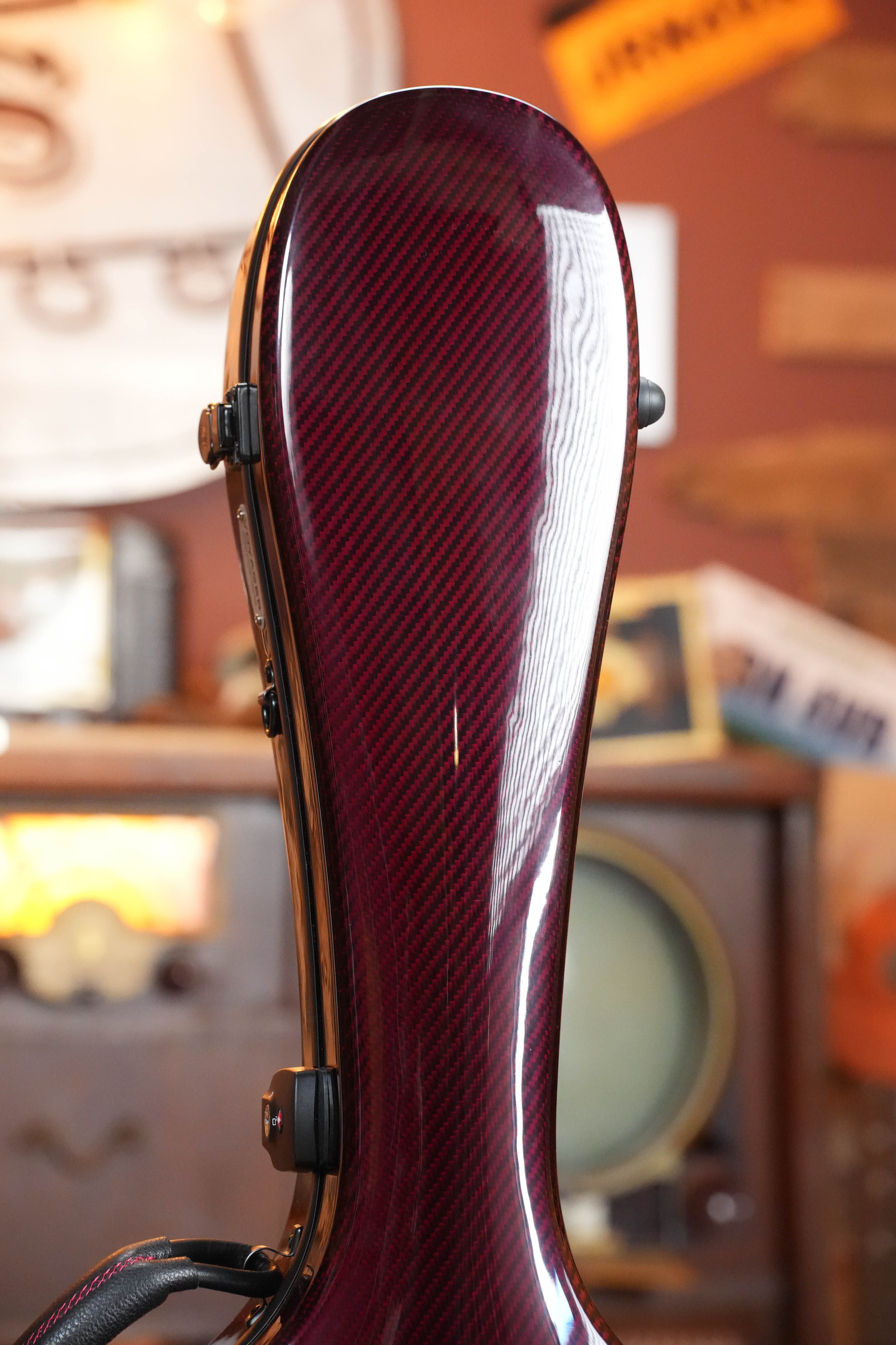 TKL Voyager 14-Fret Traditional OptiX Red/Black Carbon Fiber Dreadnoug