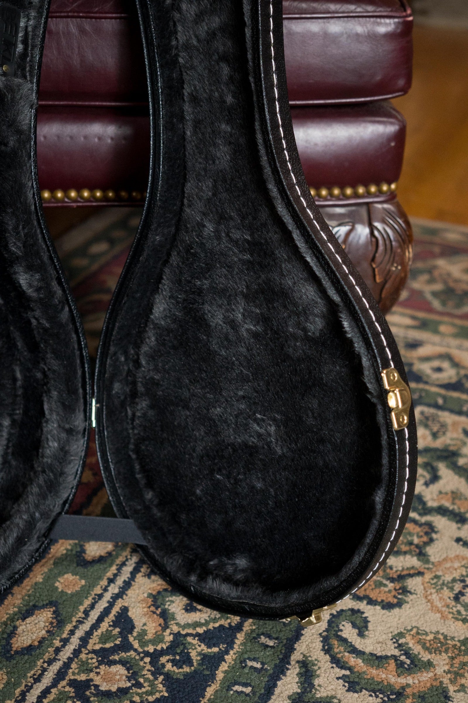 TKL 07851 Premier Black A-Style Mandolin Hardshell Case