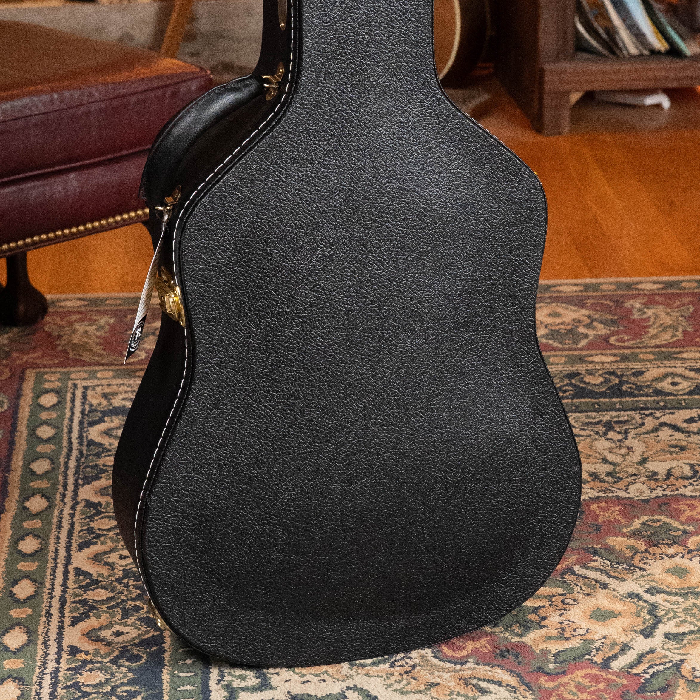 TKL AVS-615 American Vintage Series Hardshell Guitar Case - Dreadnough