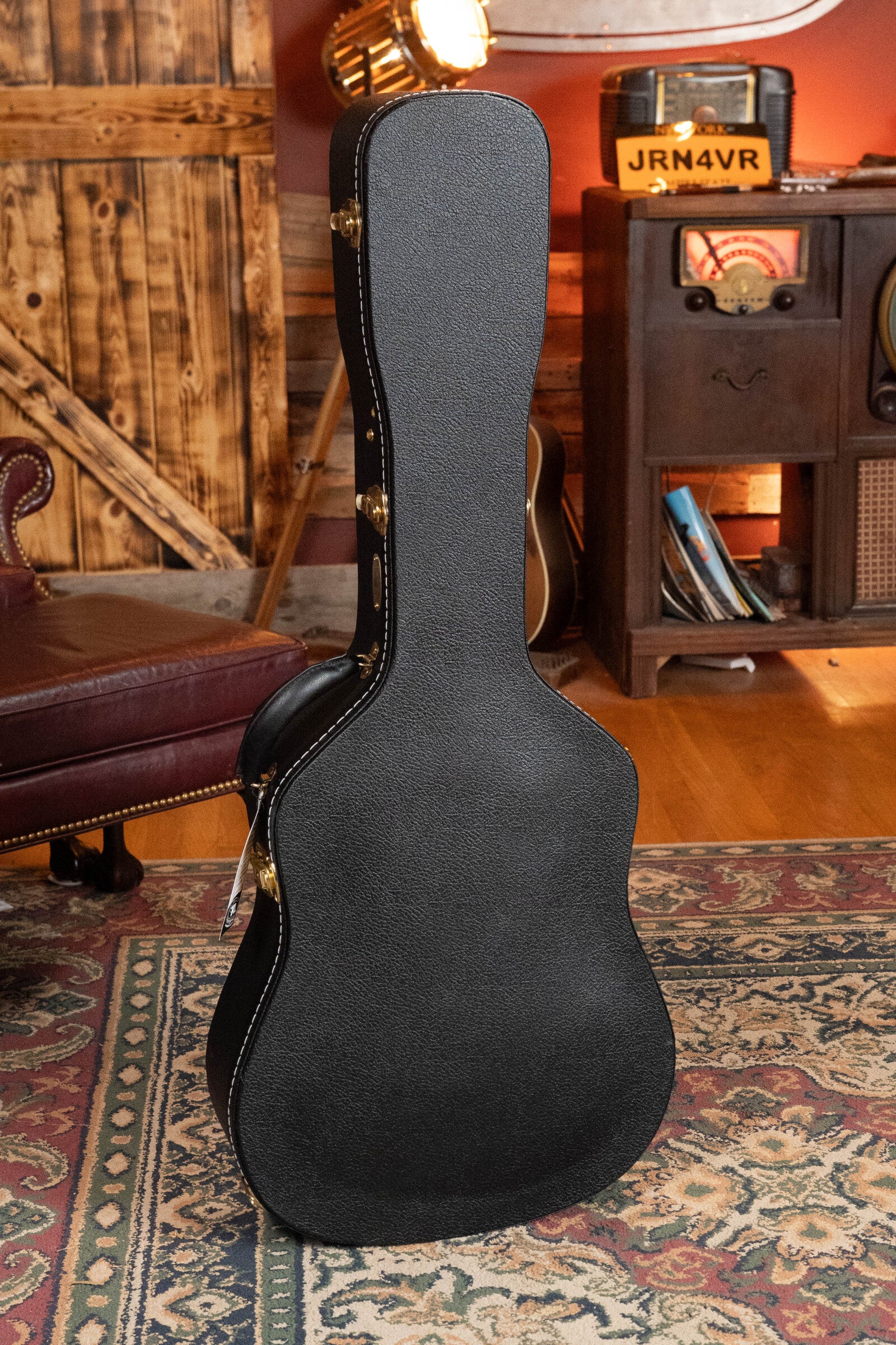 TKL AVS-615 American Vintage Series Hardshell Guitar Case - Dreadnought
