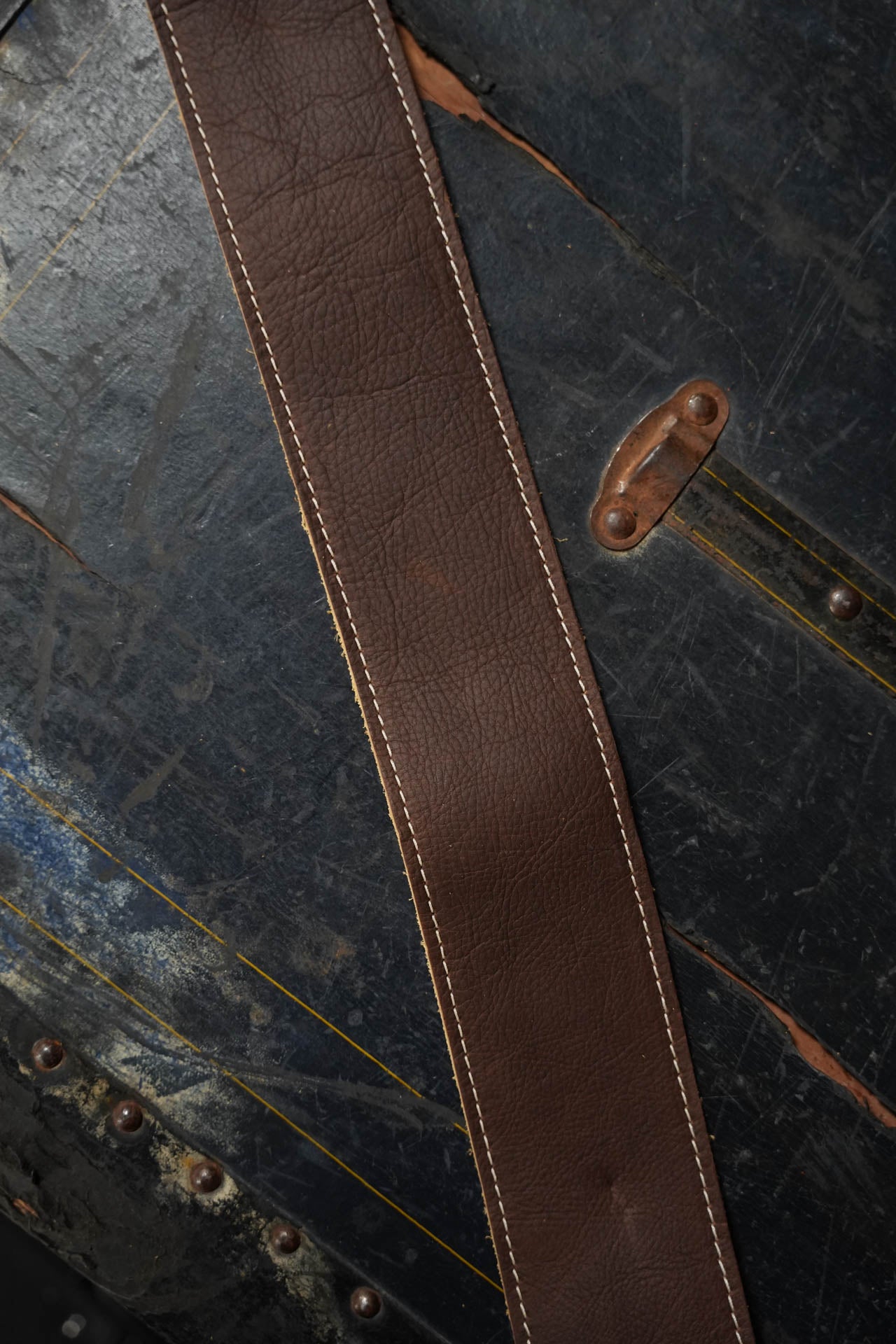 Taylor 2.5" Leather Guitar Strap, Suede Back, Chocolate Brown