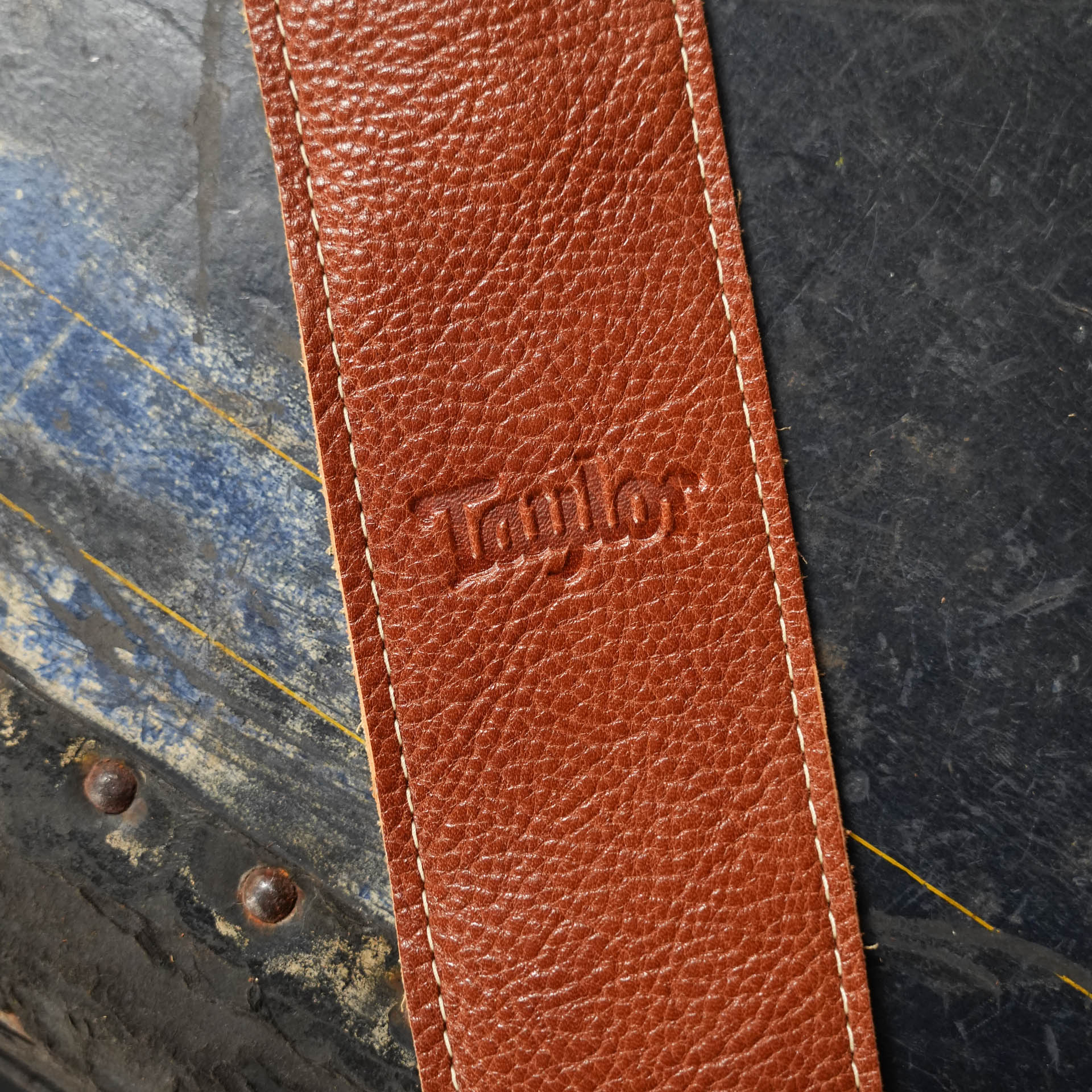Taylor 2.5" Leather Guitar Strap, Suede Back, Medium Brown