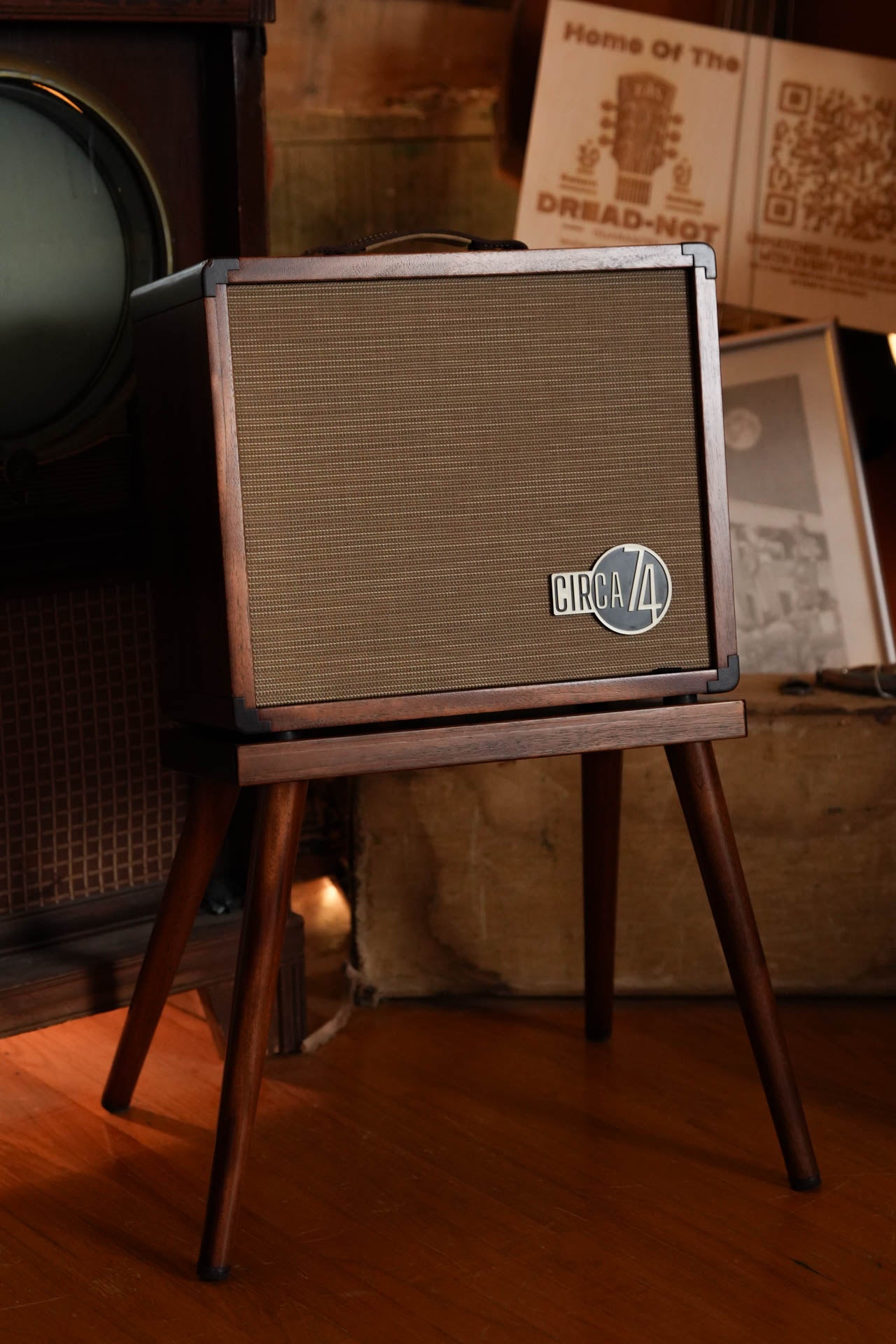 Taylor Circa 74 AV150-10 150-Watt Acoustic Amplifier Mahogany #5620