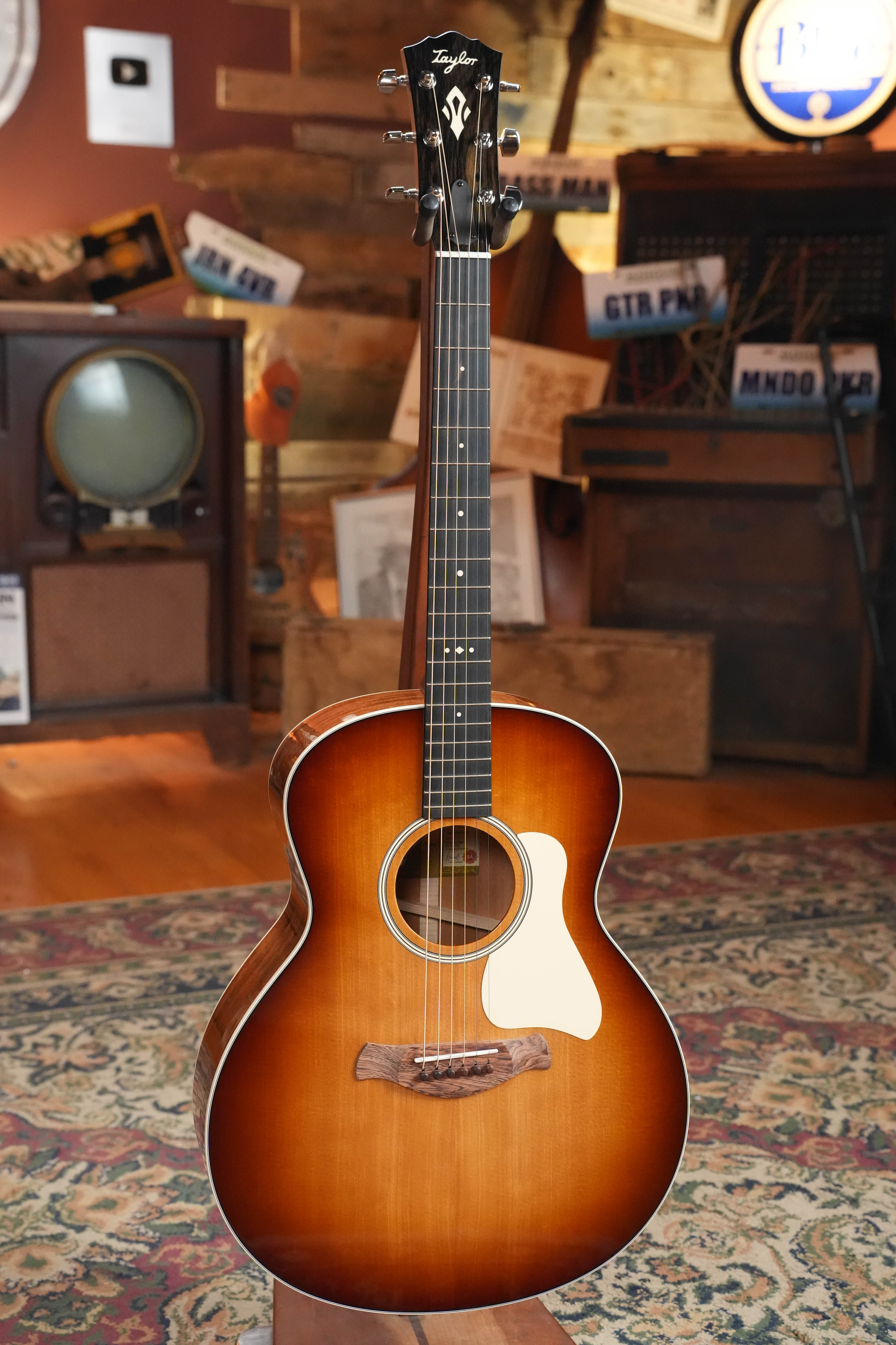 Taylor Gold Label 514e SB Super Auditorium Acoustic-Electric Sunburst #5046