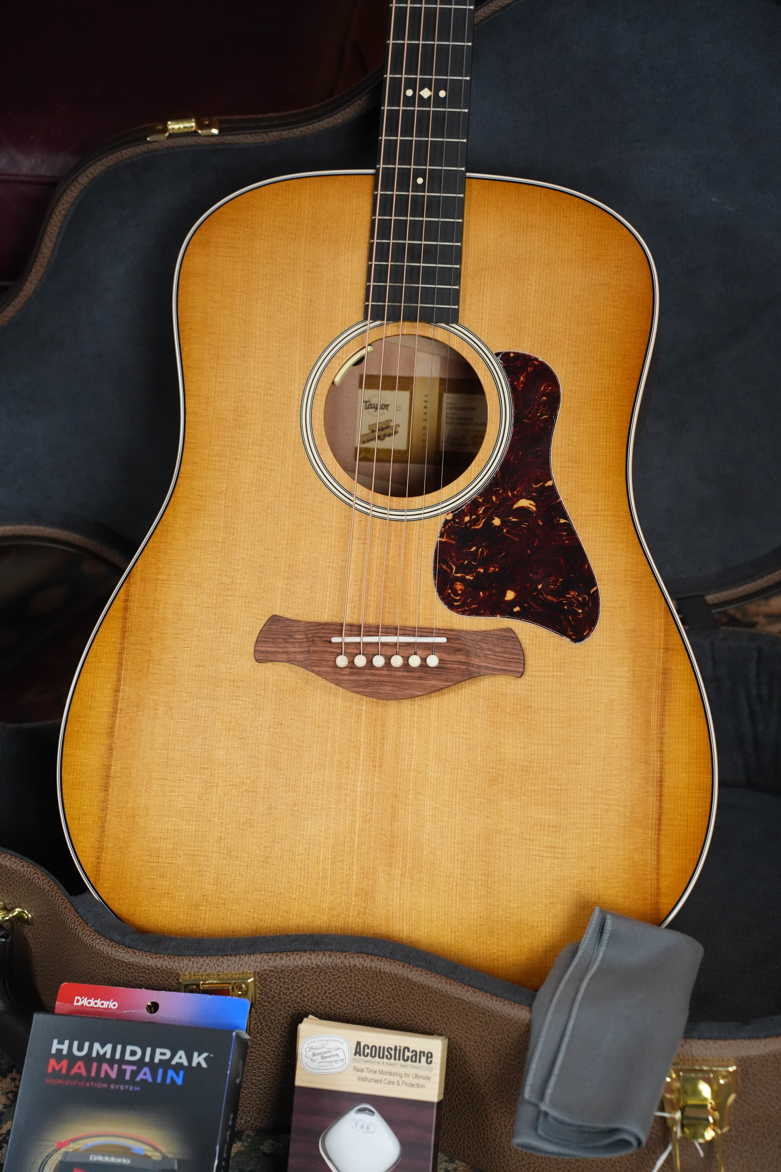 Taylor Trey Hensley Gold Label 510e Dreadnought Acoustic-Electric #6028