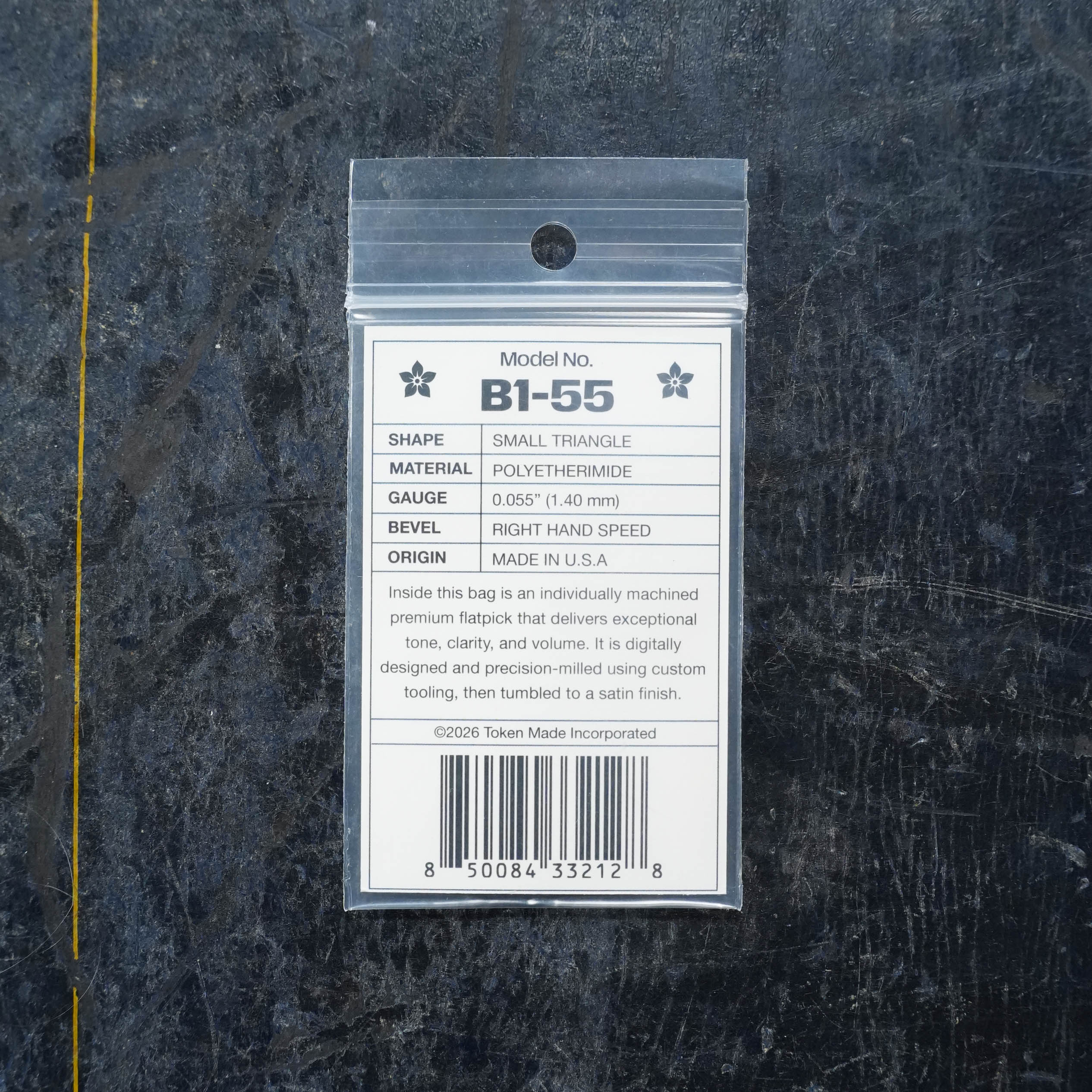 Token B1-55 AMBER Flatpick - Small Triangle 1.40mm