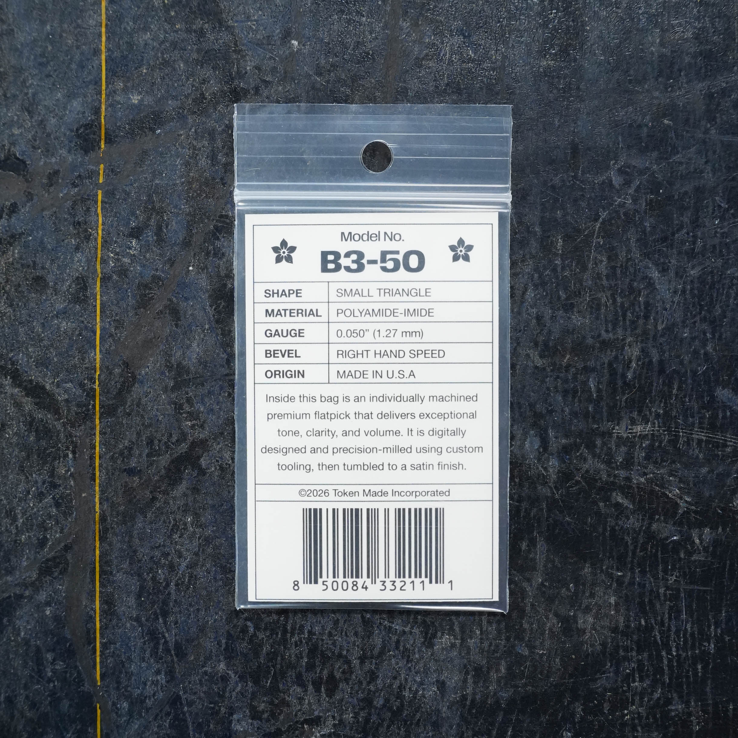 Token B3-50 GREEN Flatpick - Small Triangle 1.27mm