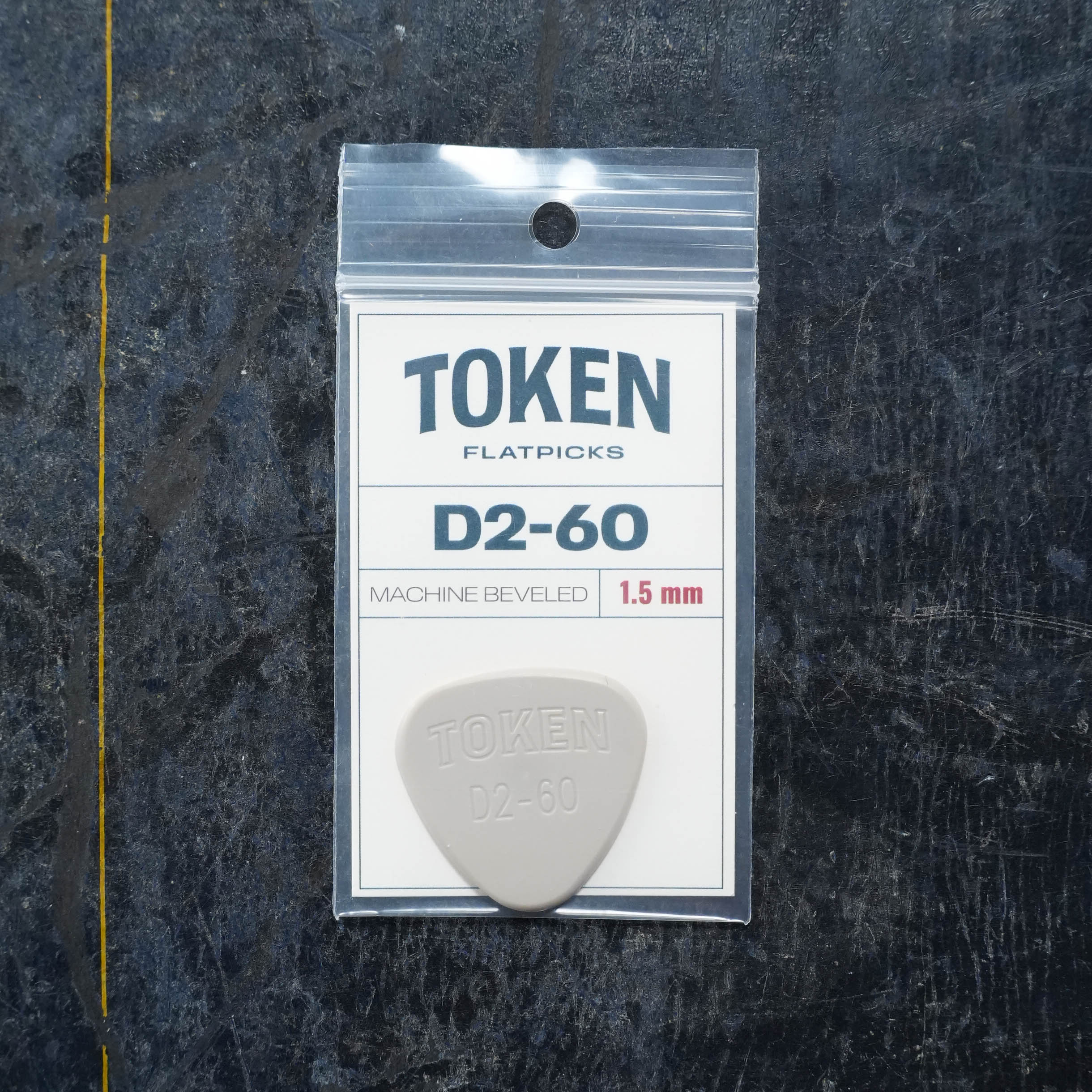 Token D2-60 TAN Flatpick - All Round 1.52mm