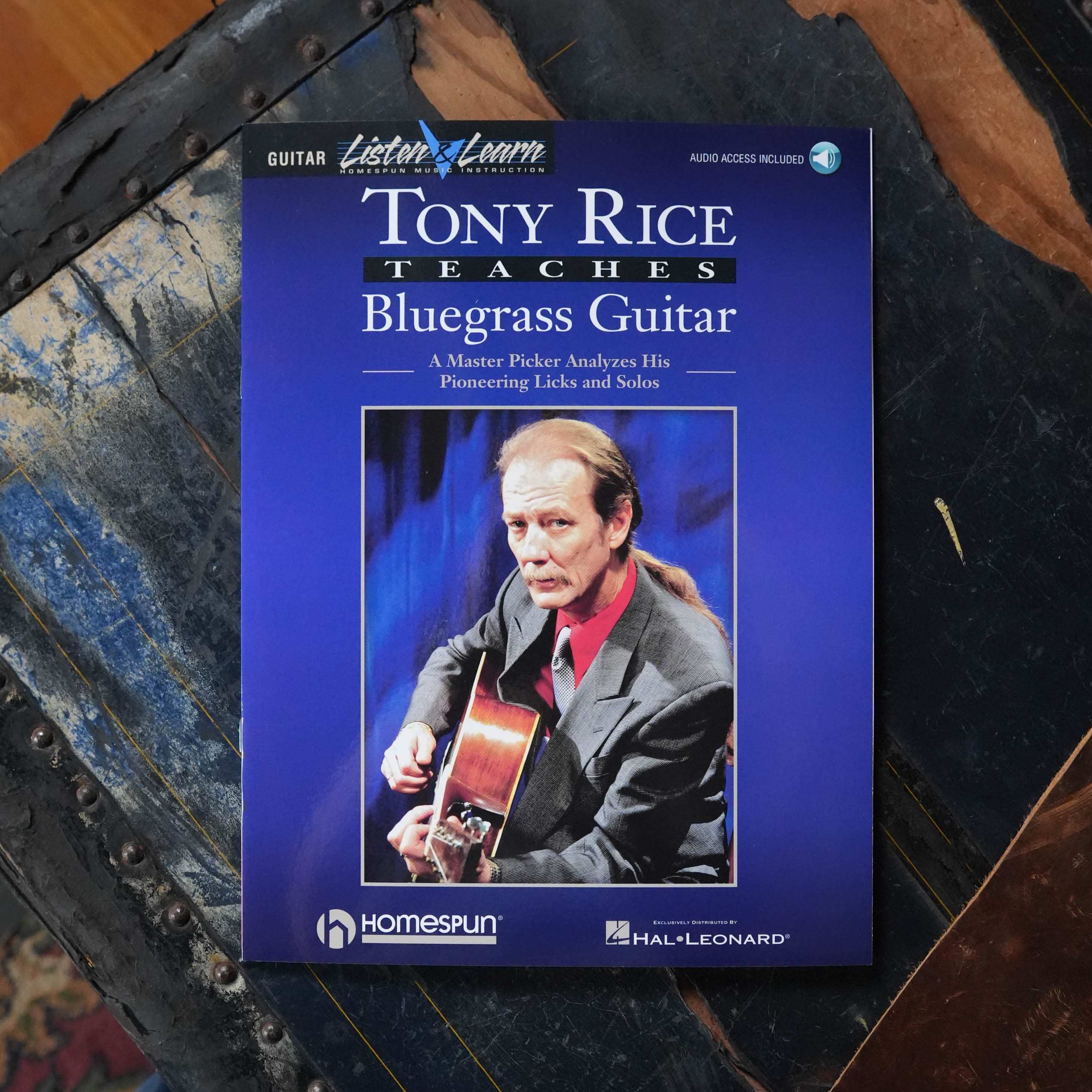 Tony Rice Teaches Bluegrass Guitar - A Master Picker Analyzes His Pioneering Licks and Solos