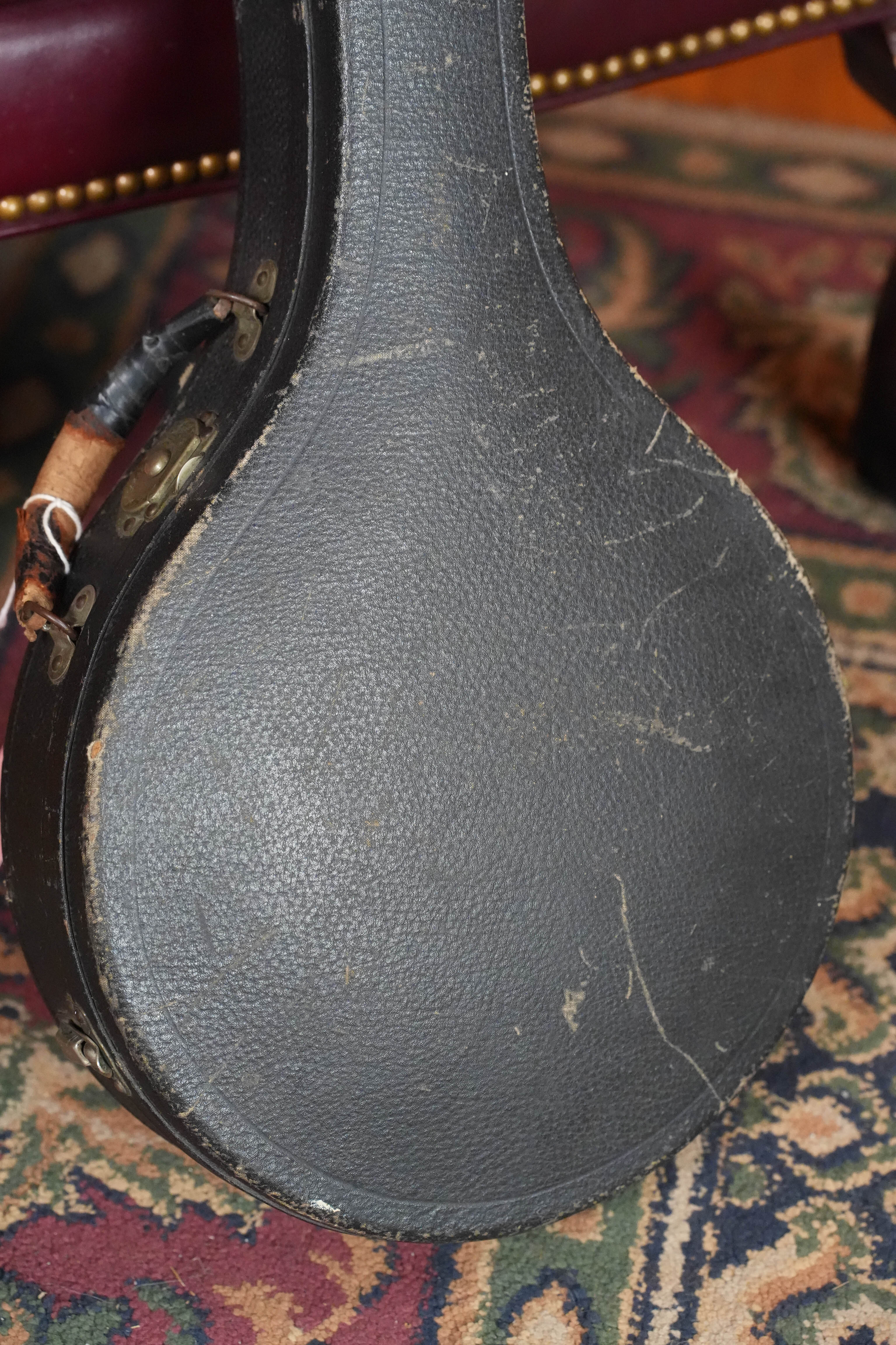 (Used) 1917 Vintage Gibson A-4 Cherry Sunburst Oval-Hole Teardrop A-Style Mandolin #1550